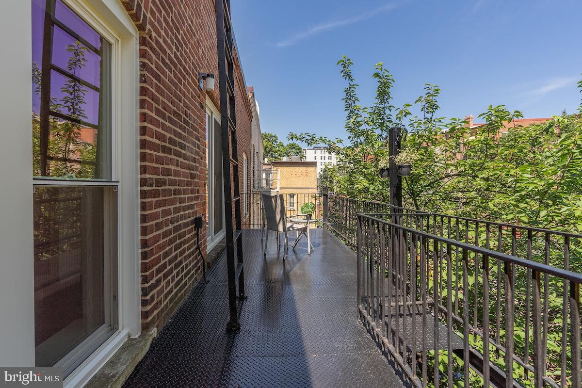 1831 California Street NW #30 photo 15