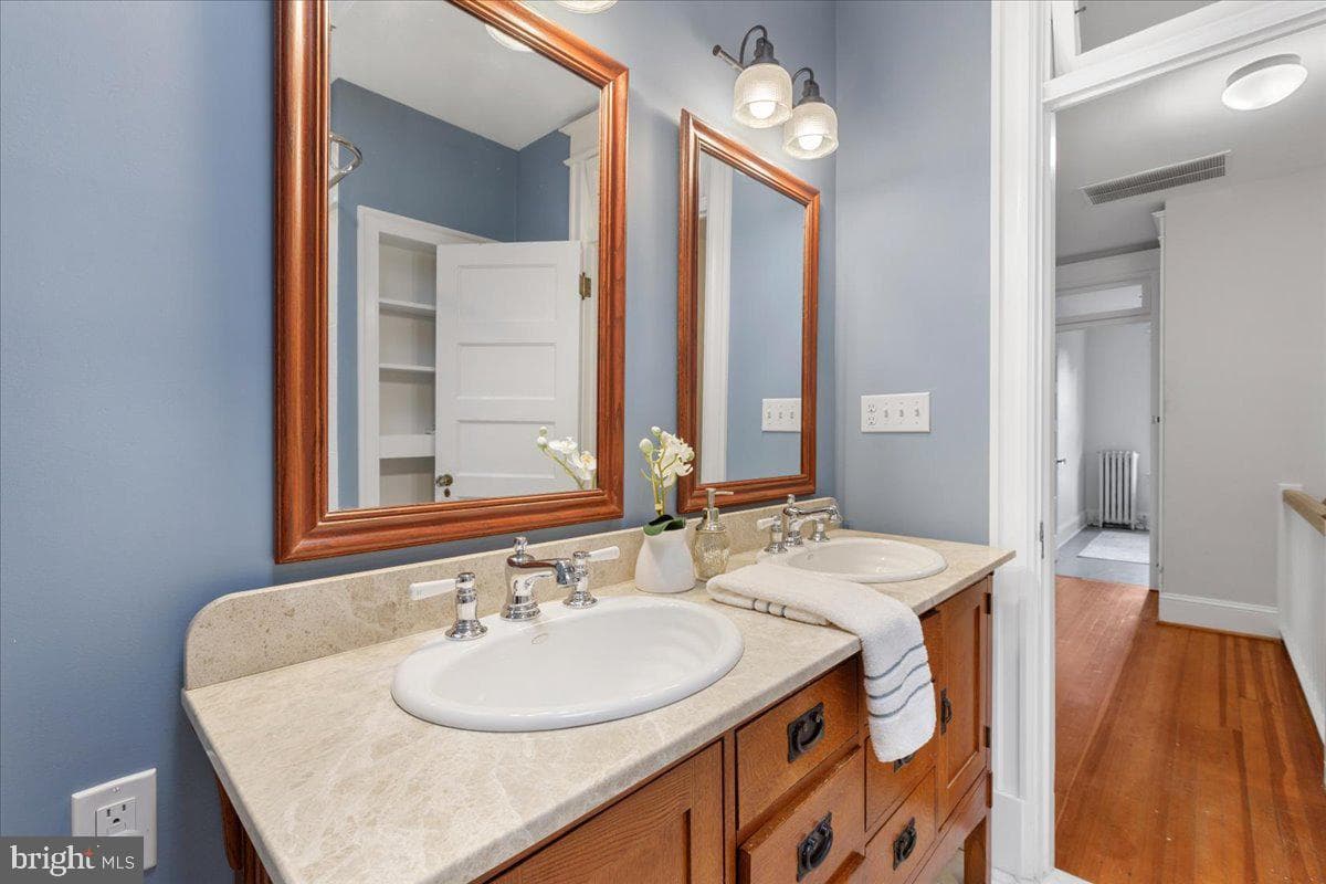 4503 Iowa Avenue NW photo 30