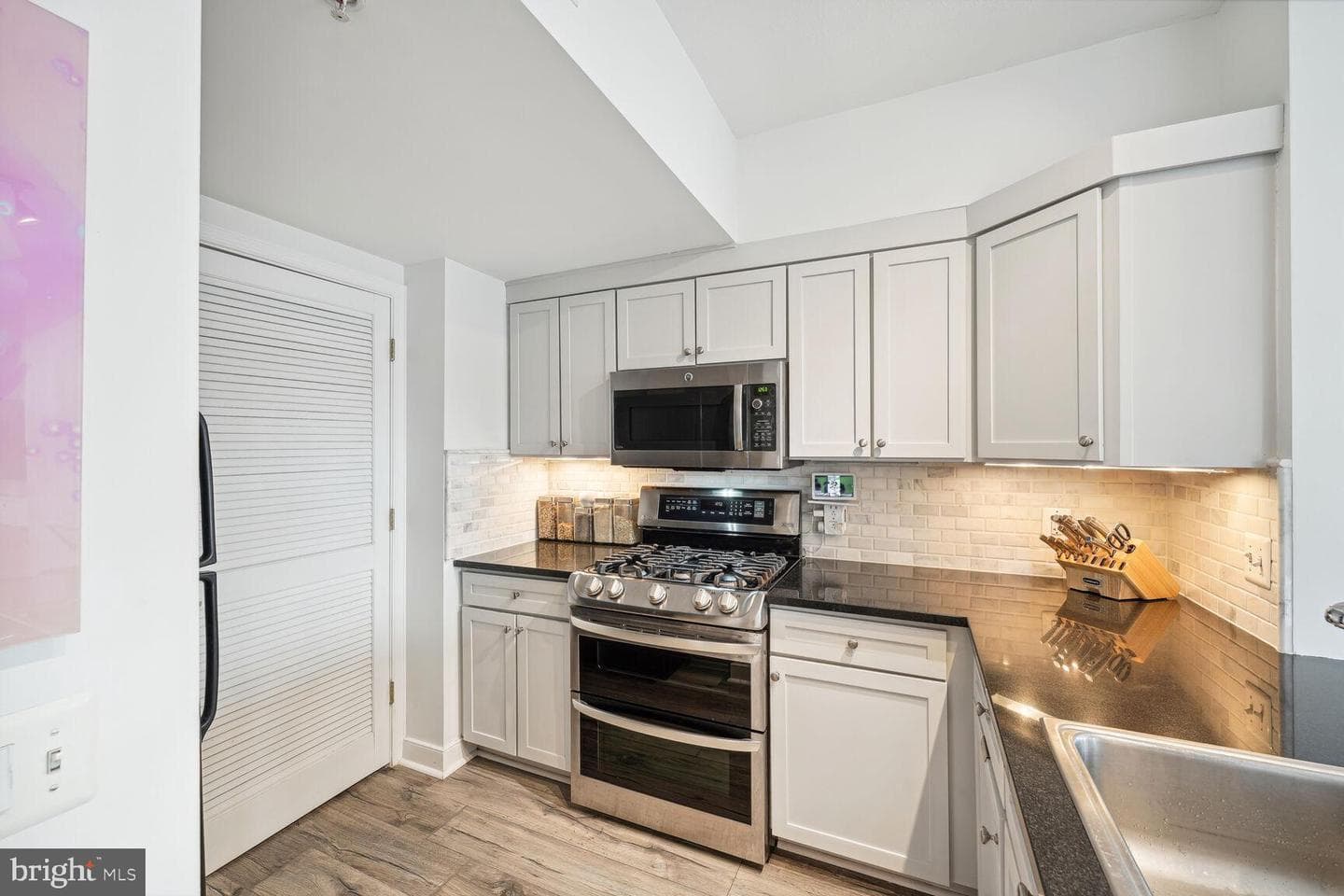 631 D Street NW #1235 photo 7
