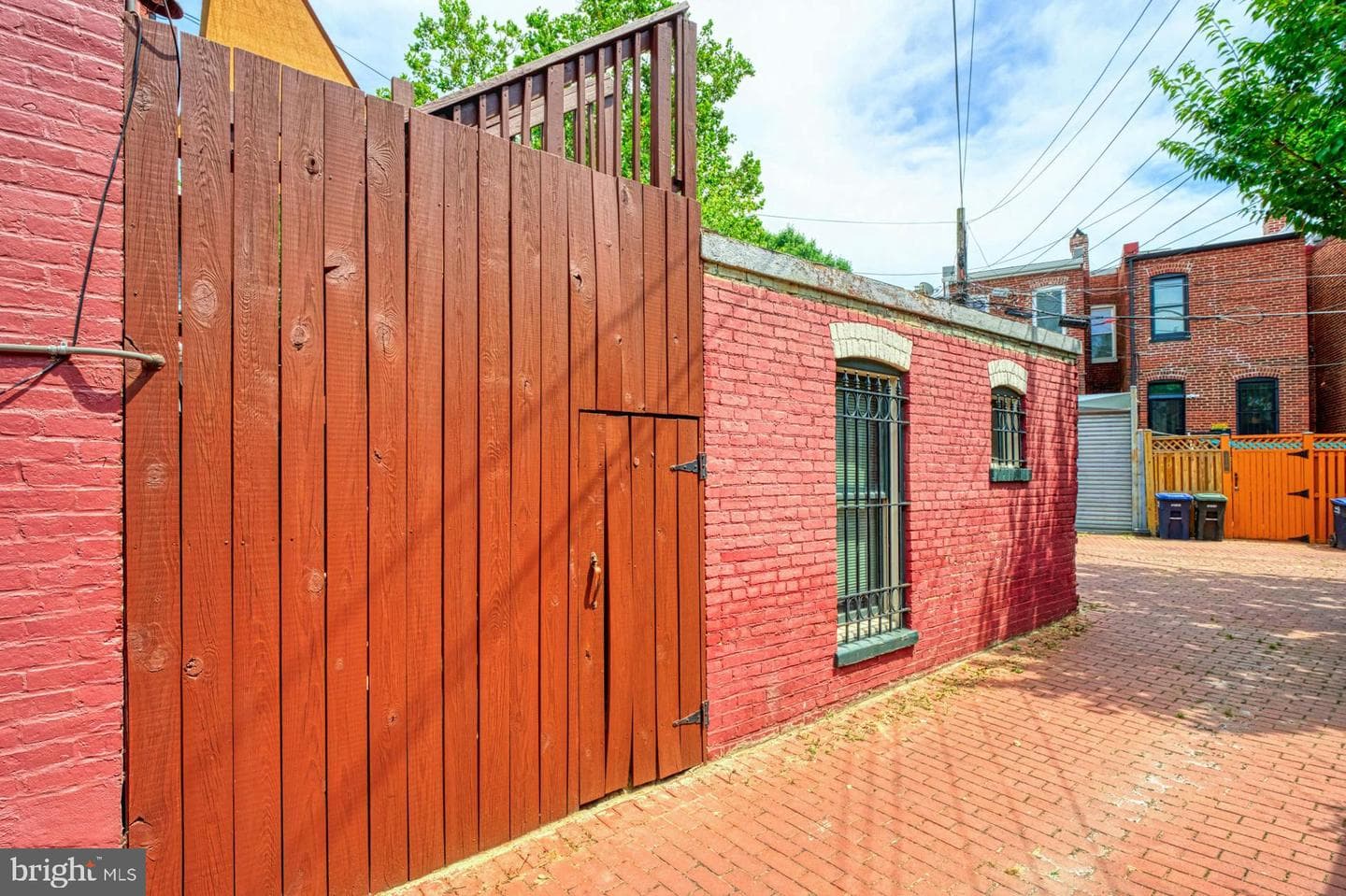 311 E Street SE photo 41