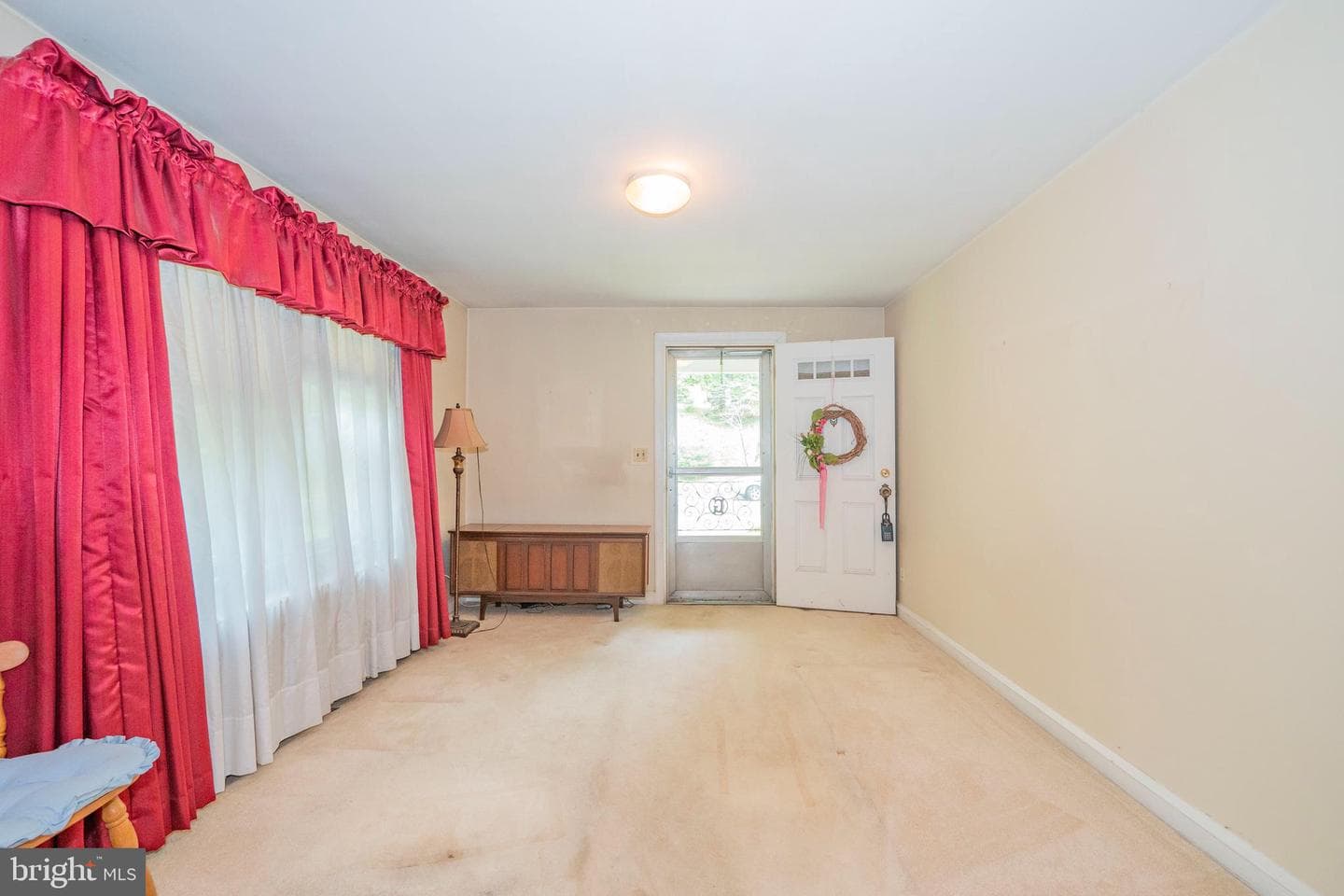 3669 Camden Street SE photo 4
