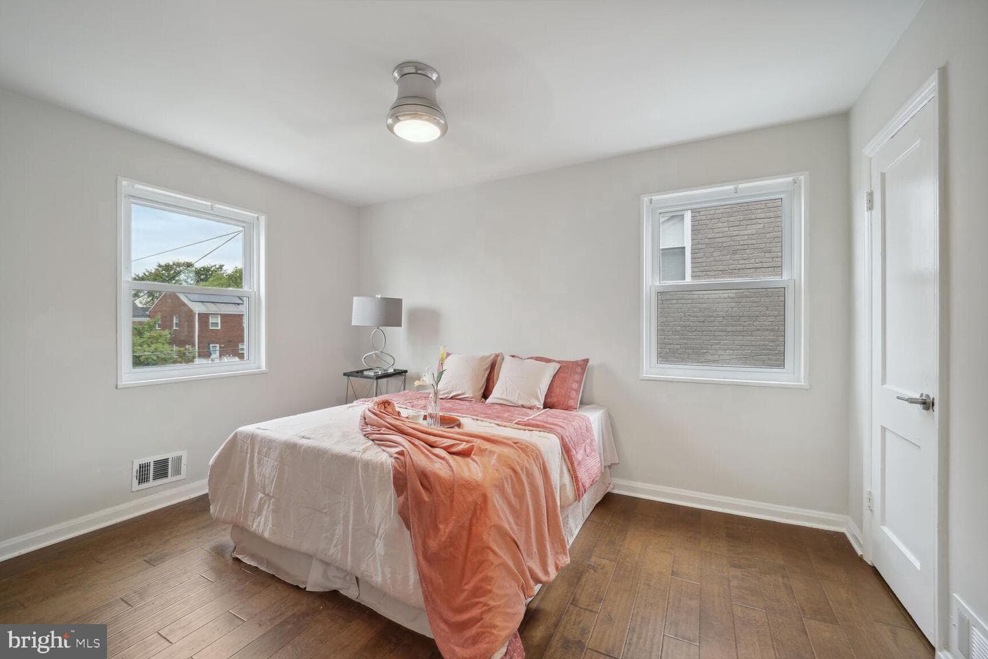 5056 11th Street NE photo 12