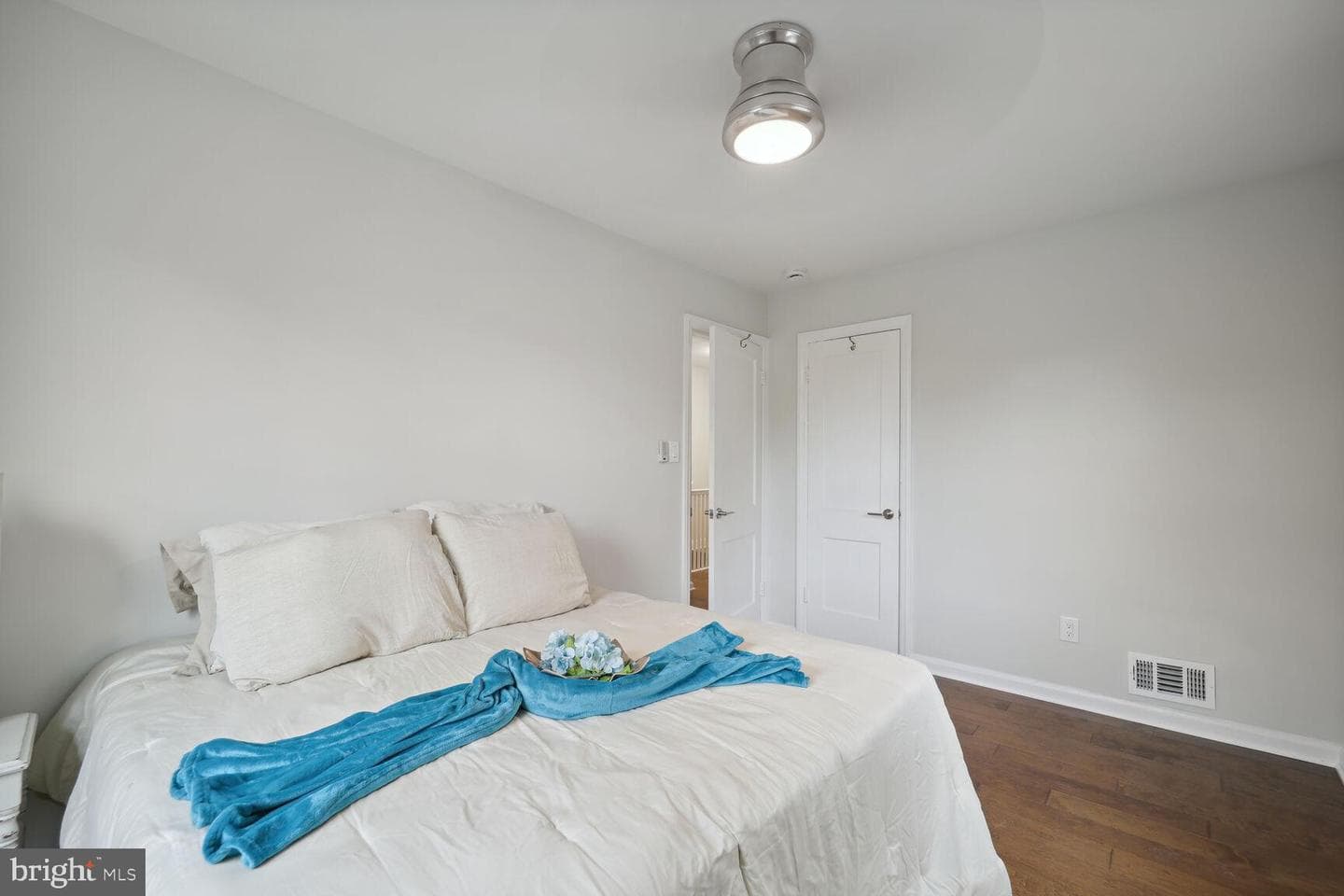 5056 11th Street NE photo 15