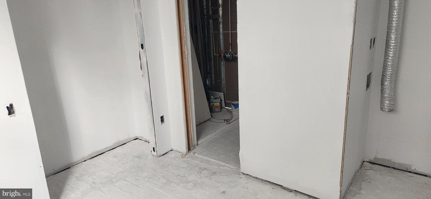 2422 17th Street NW #207 photo 6