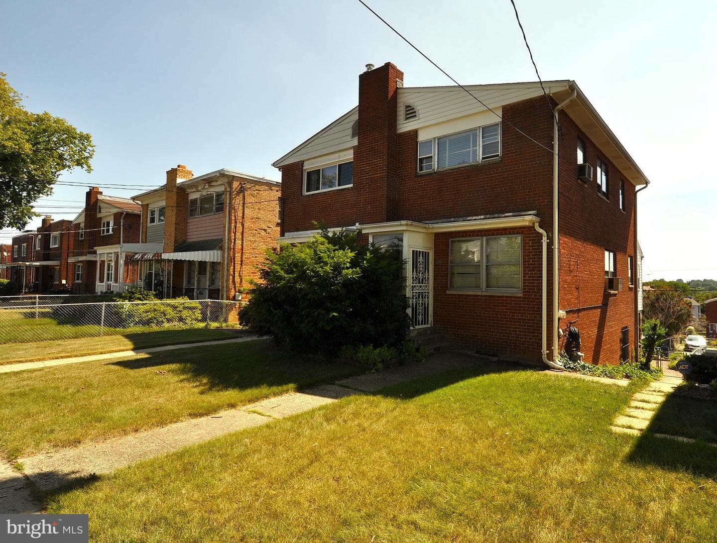 5330 Chillum Place NE photo 1