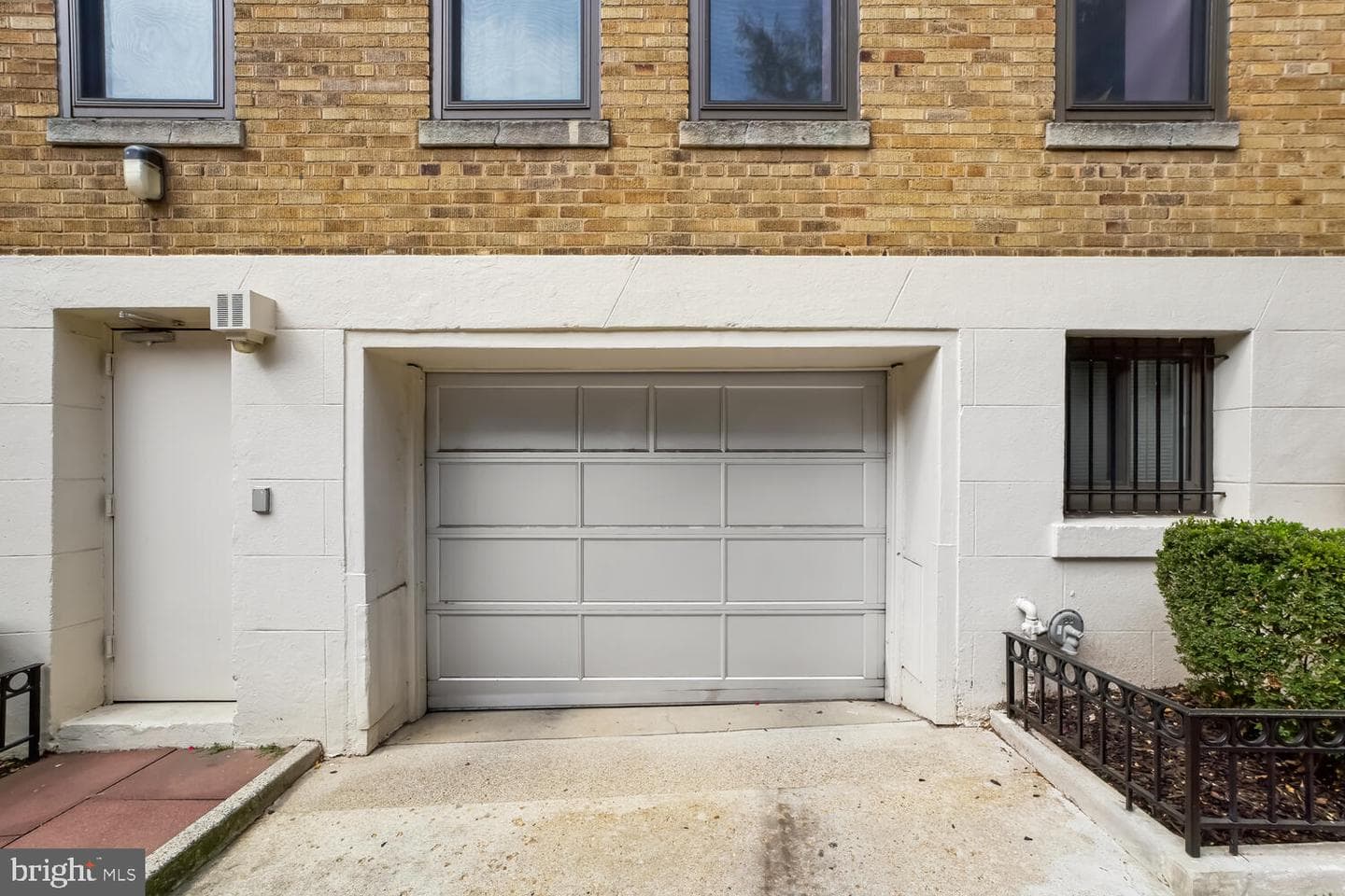 2370 Champlain Street NW #12 photo 9