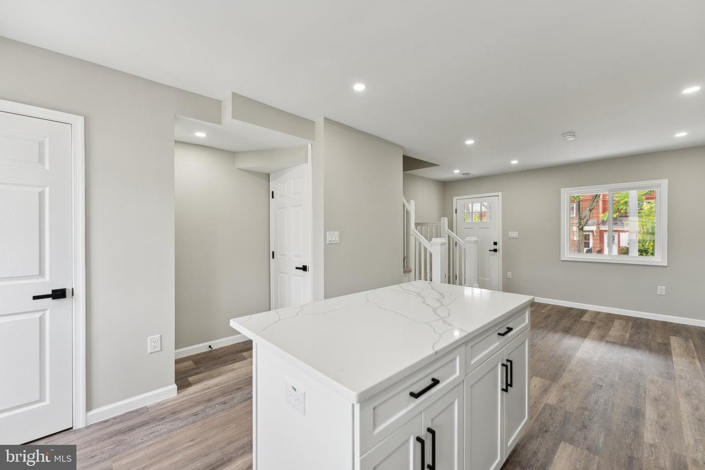 3366 Alden Place NE photo 13
