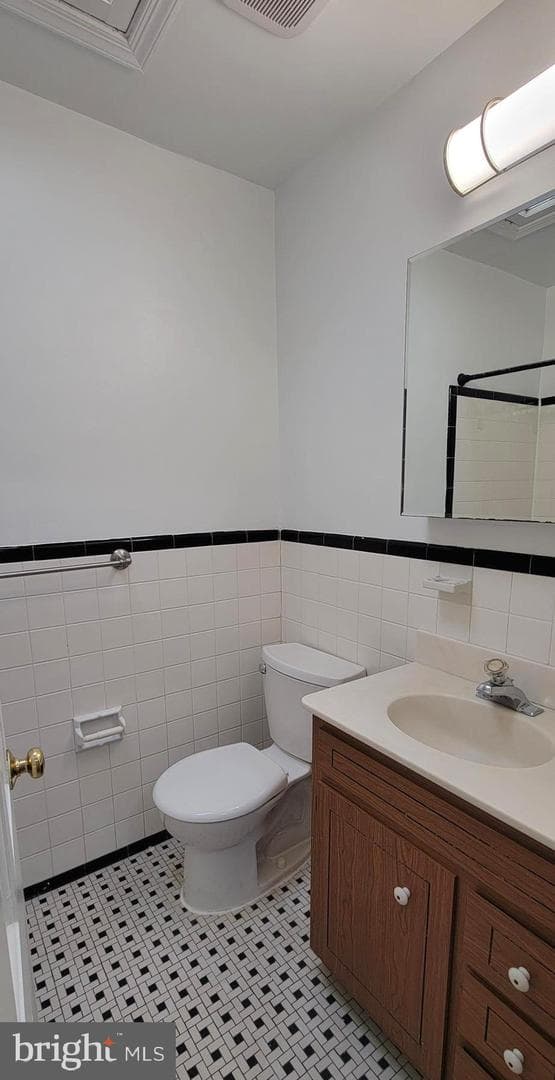 2413 I Street NW photo 18