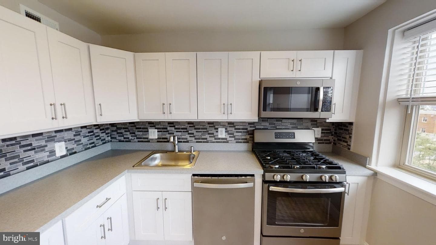 2646 Birney Place SE SE #202 photo 49