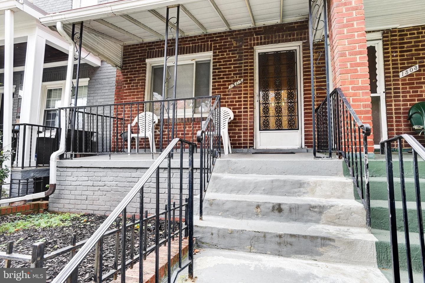 1505 Queen Street NE photo 4