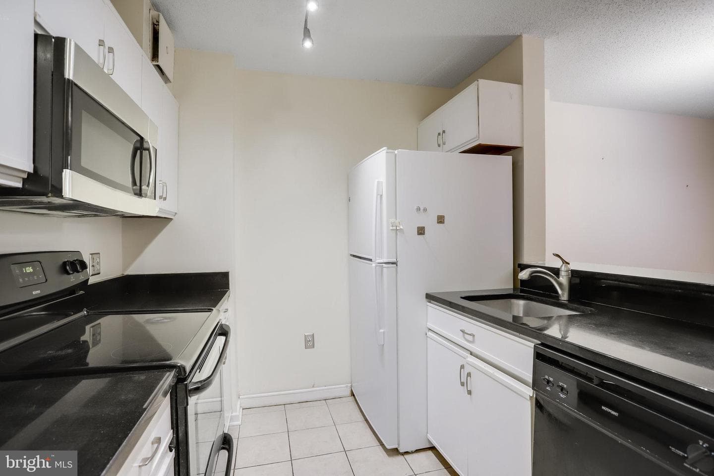 2320 Wisconsin Avenue NW #115 photo 15