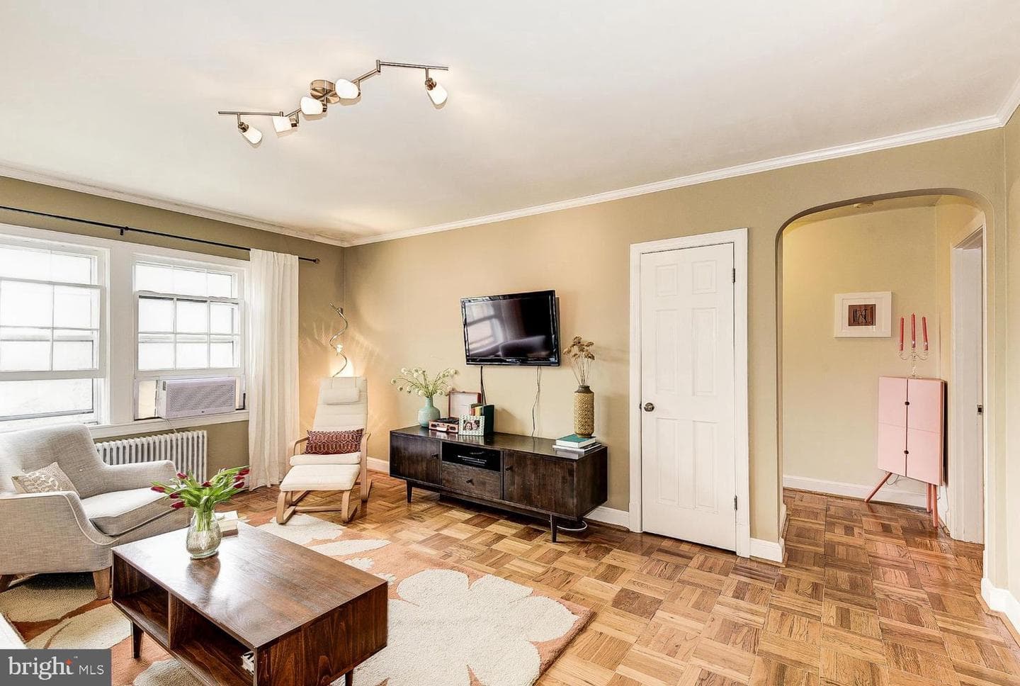 2801 Cortland Place NW #304 photo 5