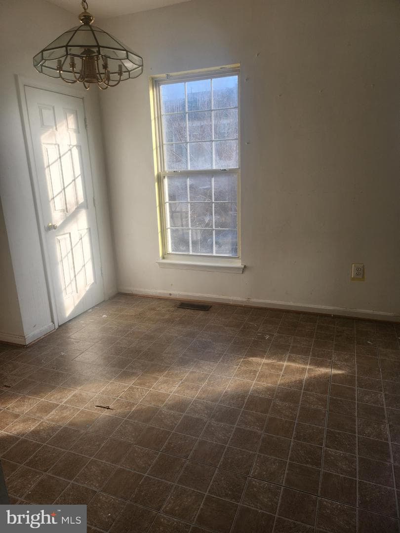 2010 Trenton Place SE photo 6