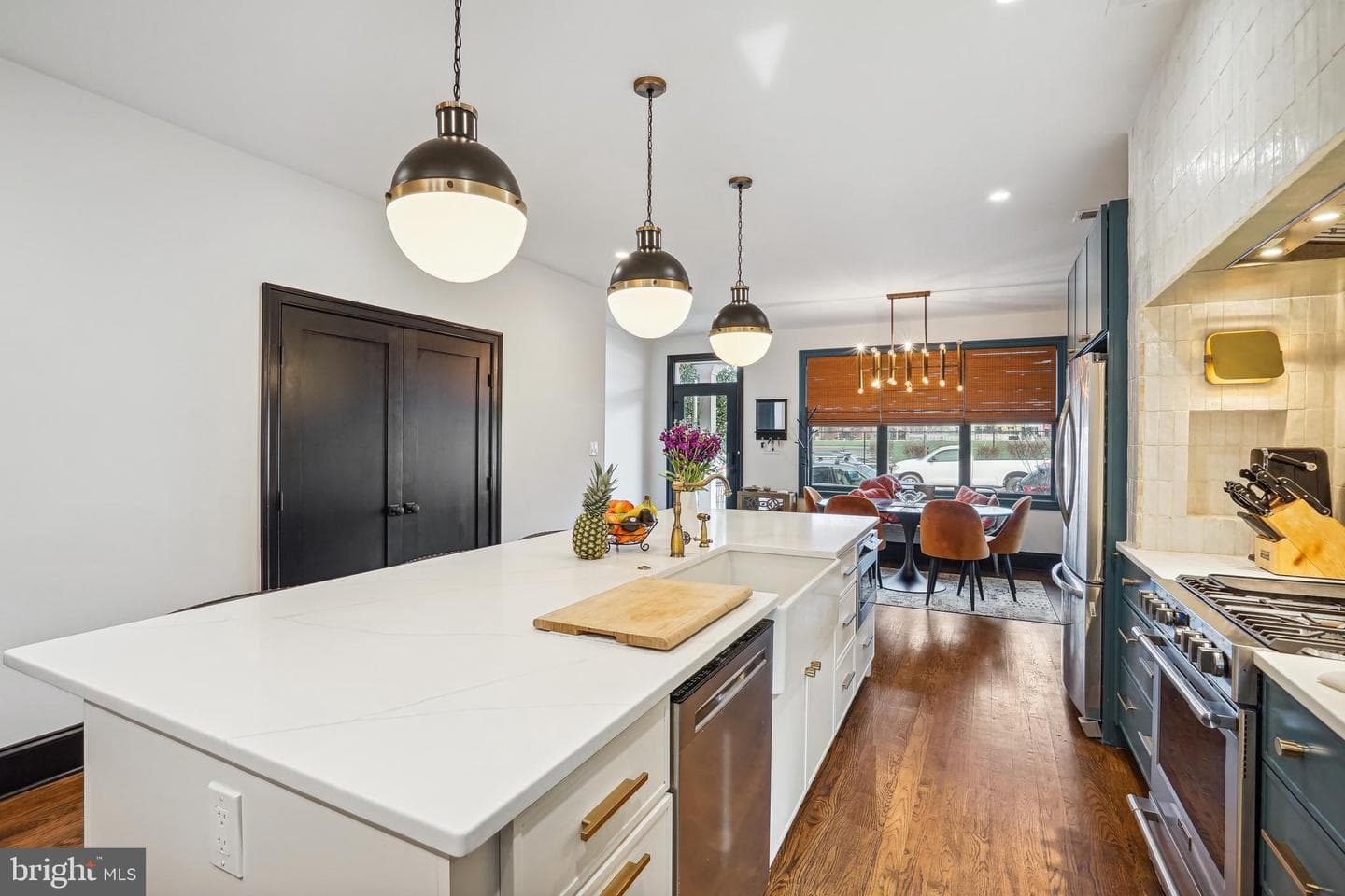 1235 E Street SE photo 6
