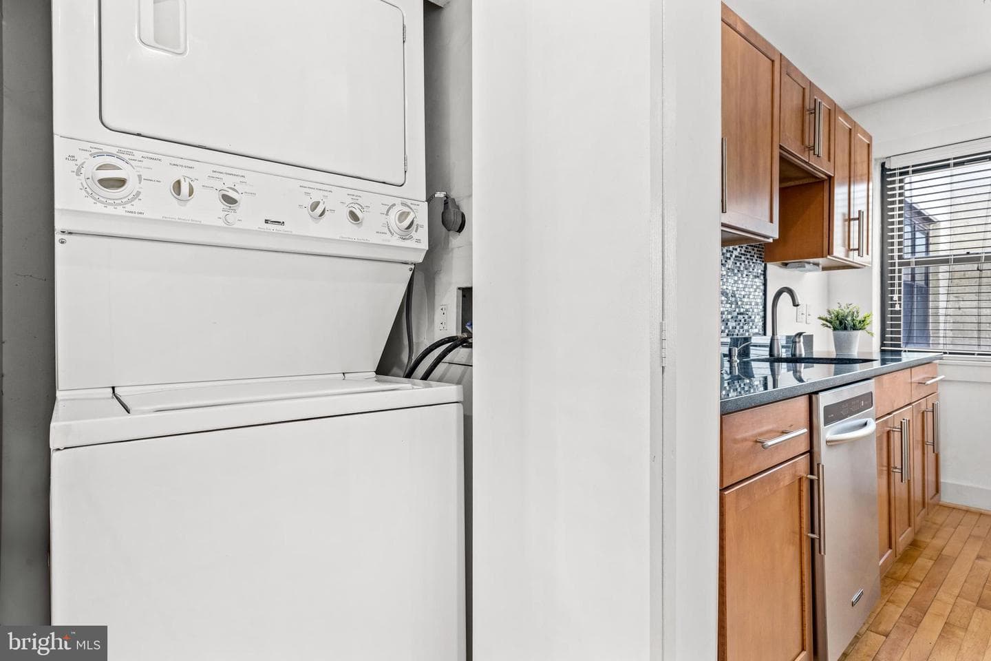 1323 K Street SE #204 photo 11