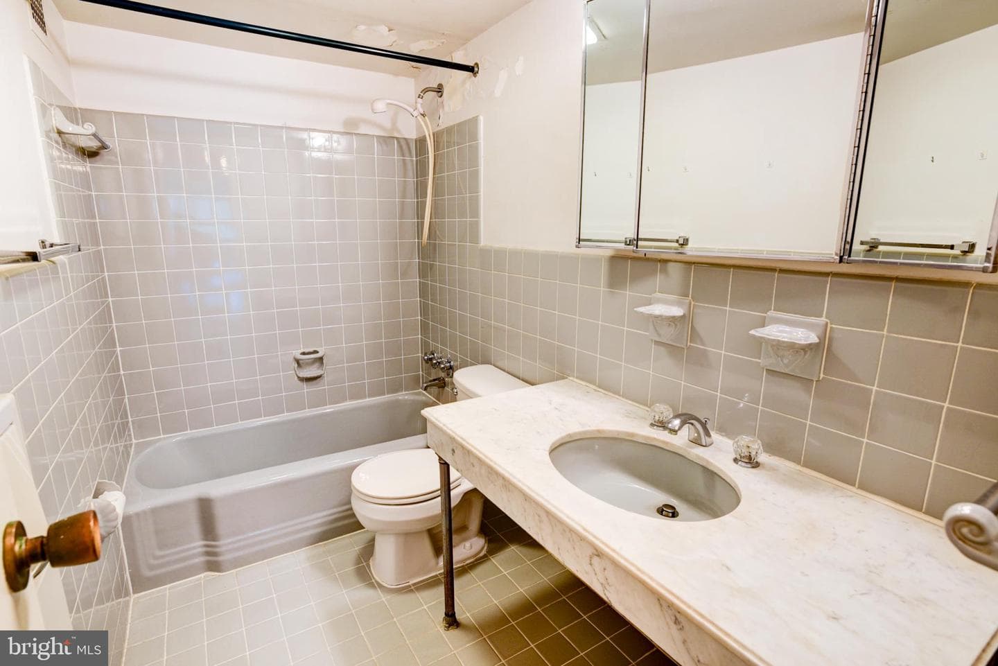 4201 Cathedral Avenue NW #201e photo 20