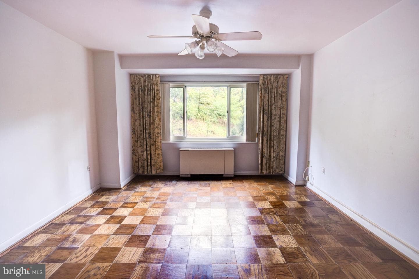 4201 Cathedral Avenue NW #201e photo 25