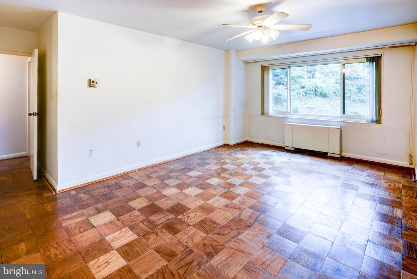 4201 Cathedral Avenue NW #201e photo 29