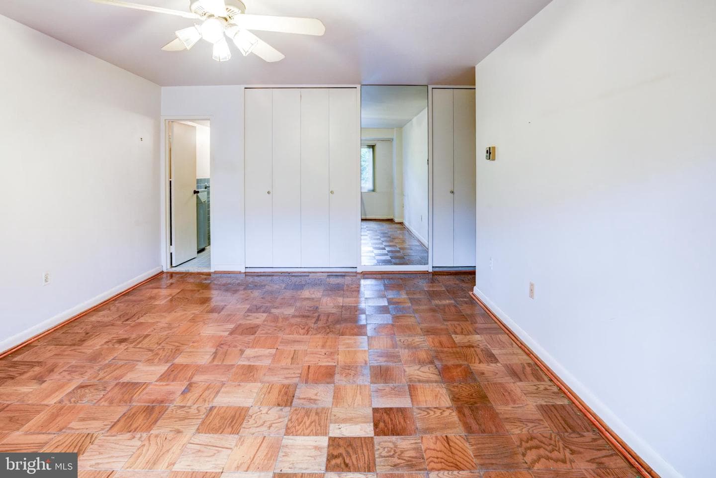4201 Cathedral Avenue NW #201e photo 31