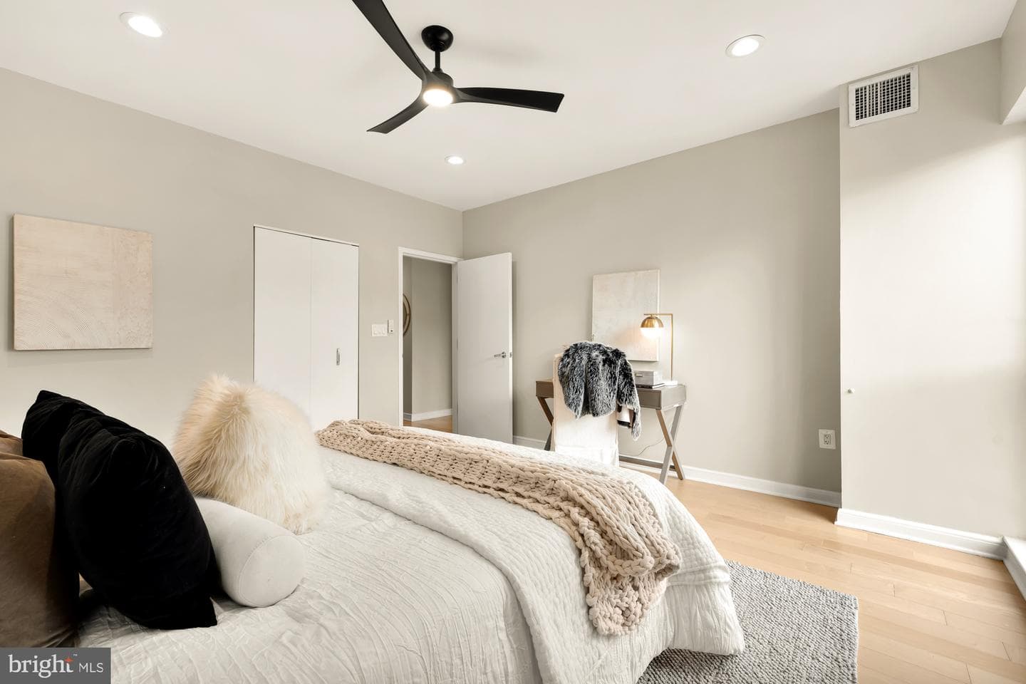 3251 Prospect Street NW #305 photo 17