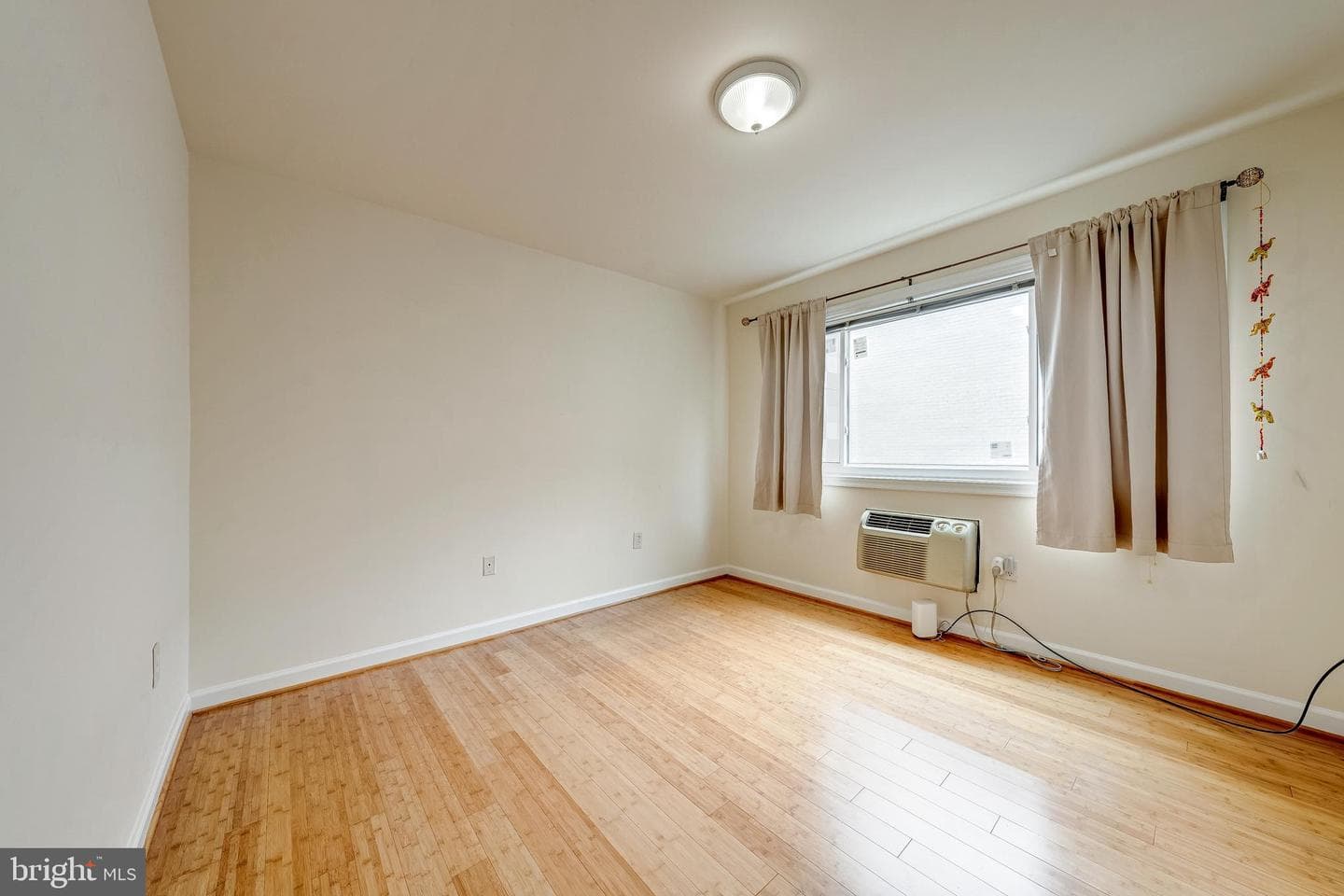 1420 Clifton Street NW #302 photo 19