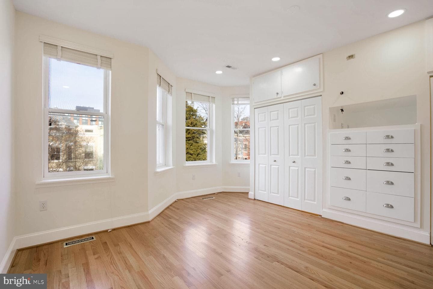 507 G Street NE photo 26