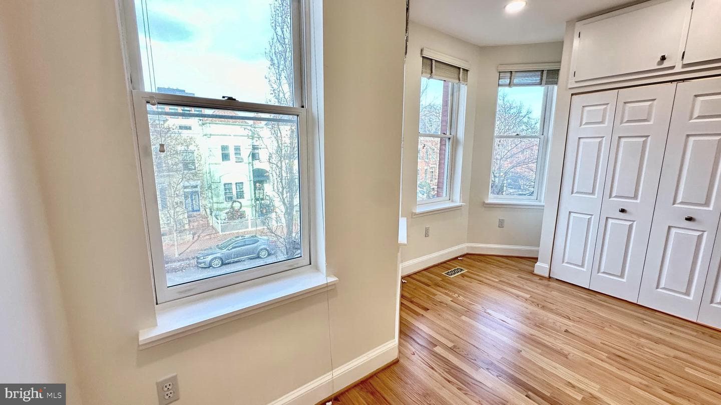 507 G Street NE photo 31