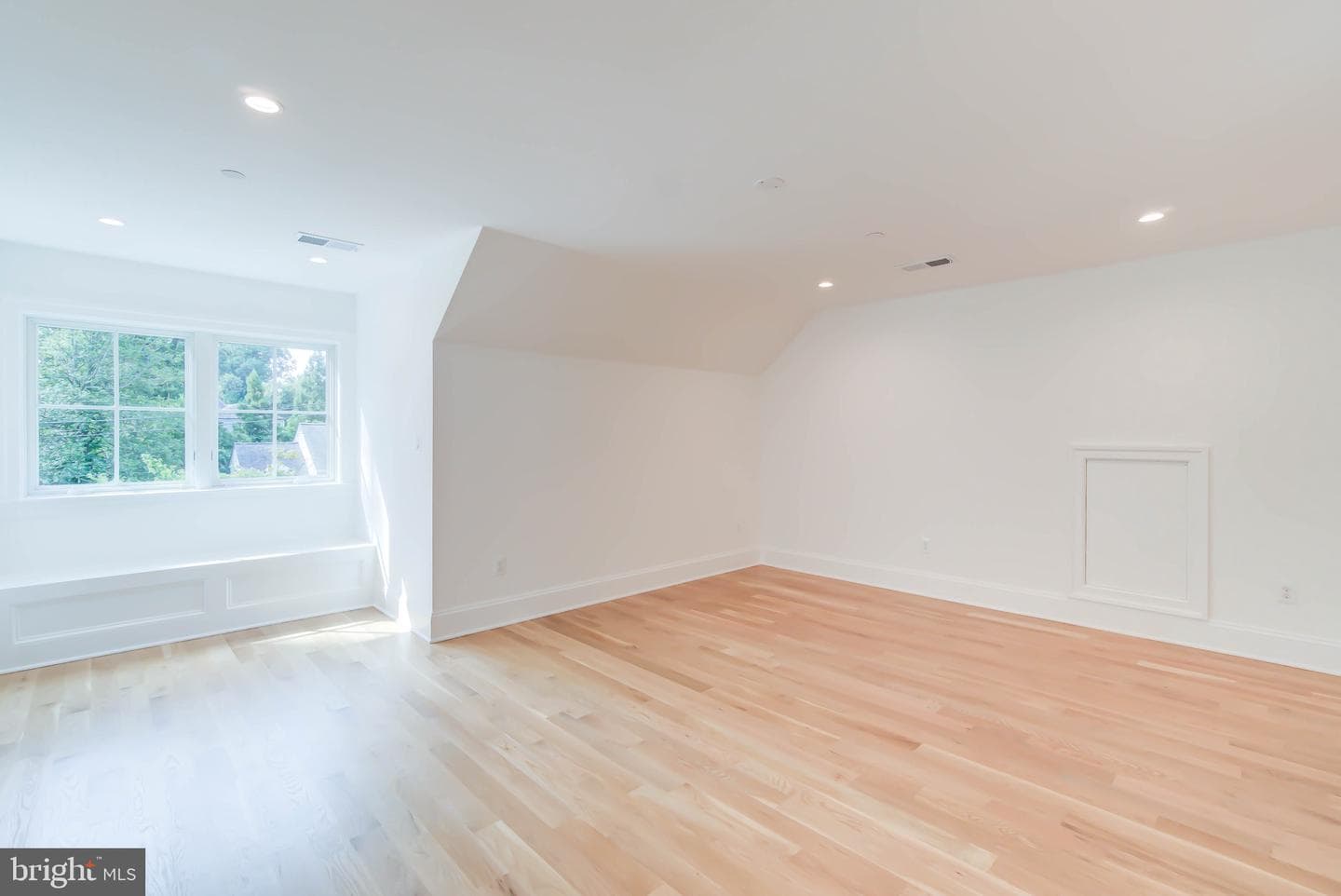 4821 Upton Street NW photo 92