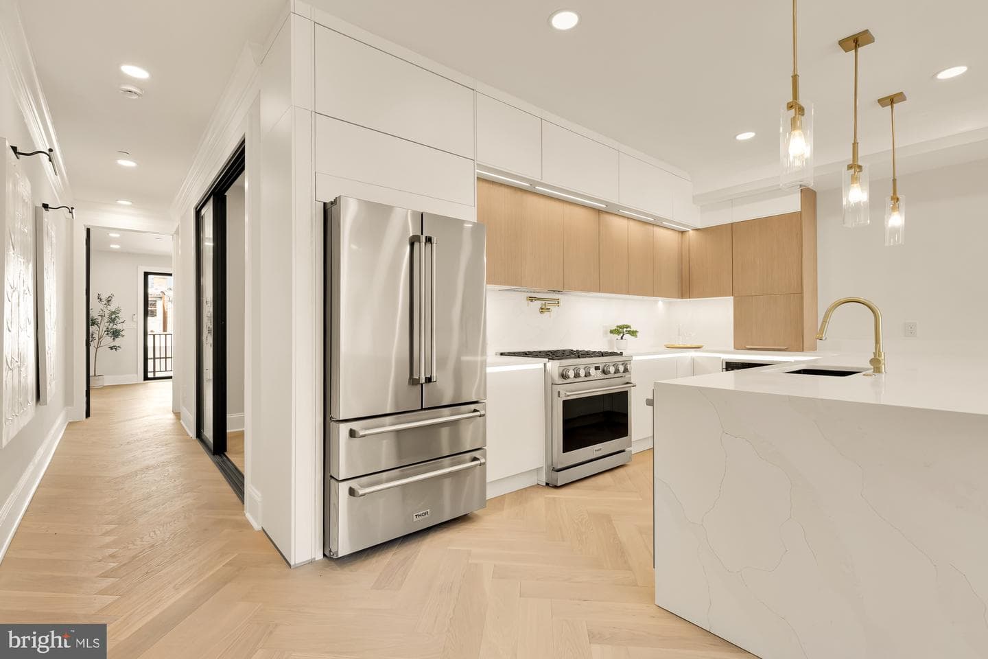 733 Euclid Street NW #304 photo 5