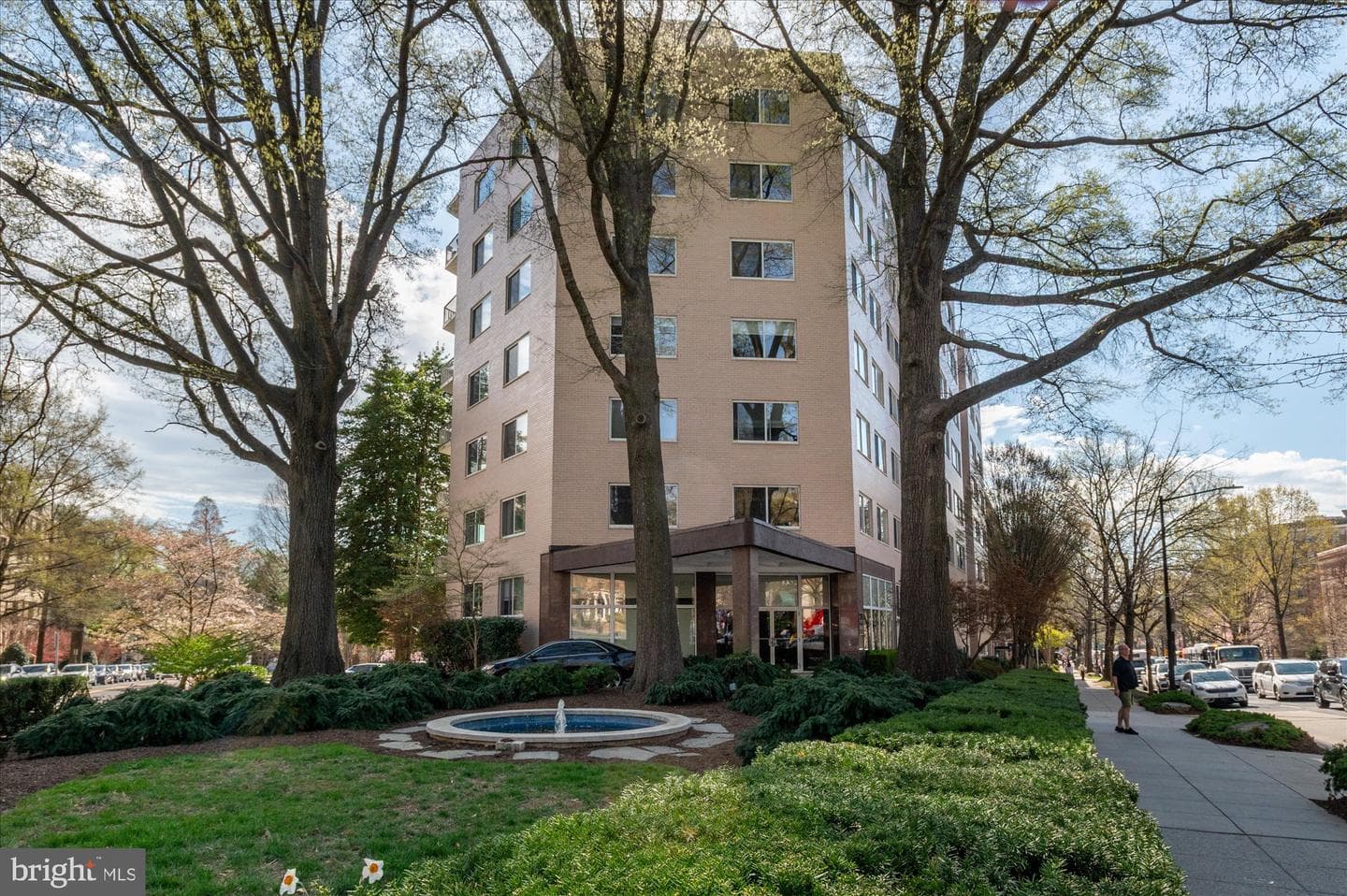 2829 Connecticut Avenue NW #304 photo 1