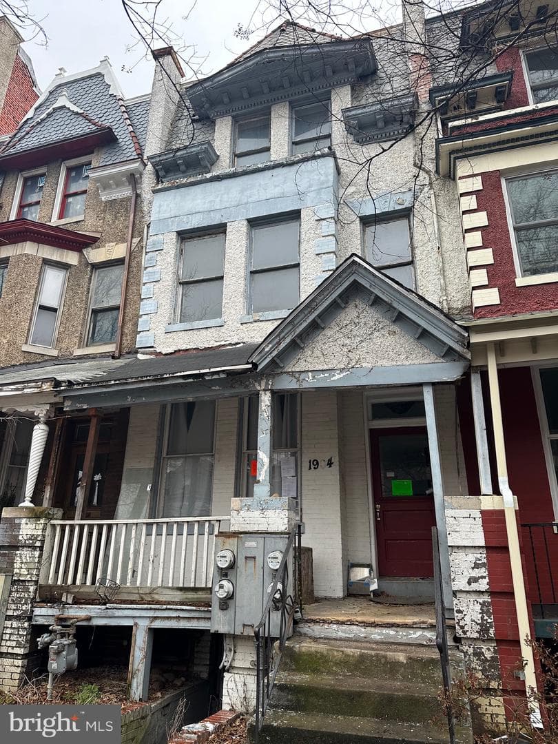 1904 3rd Street NW photo 1