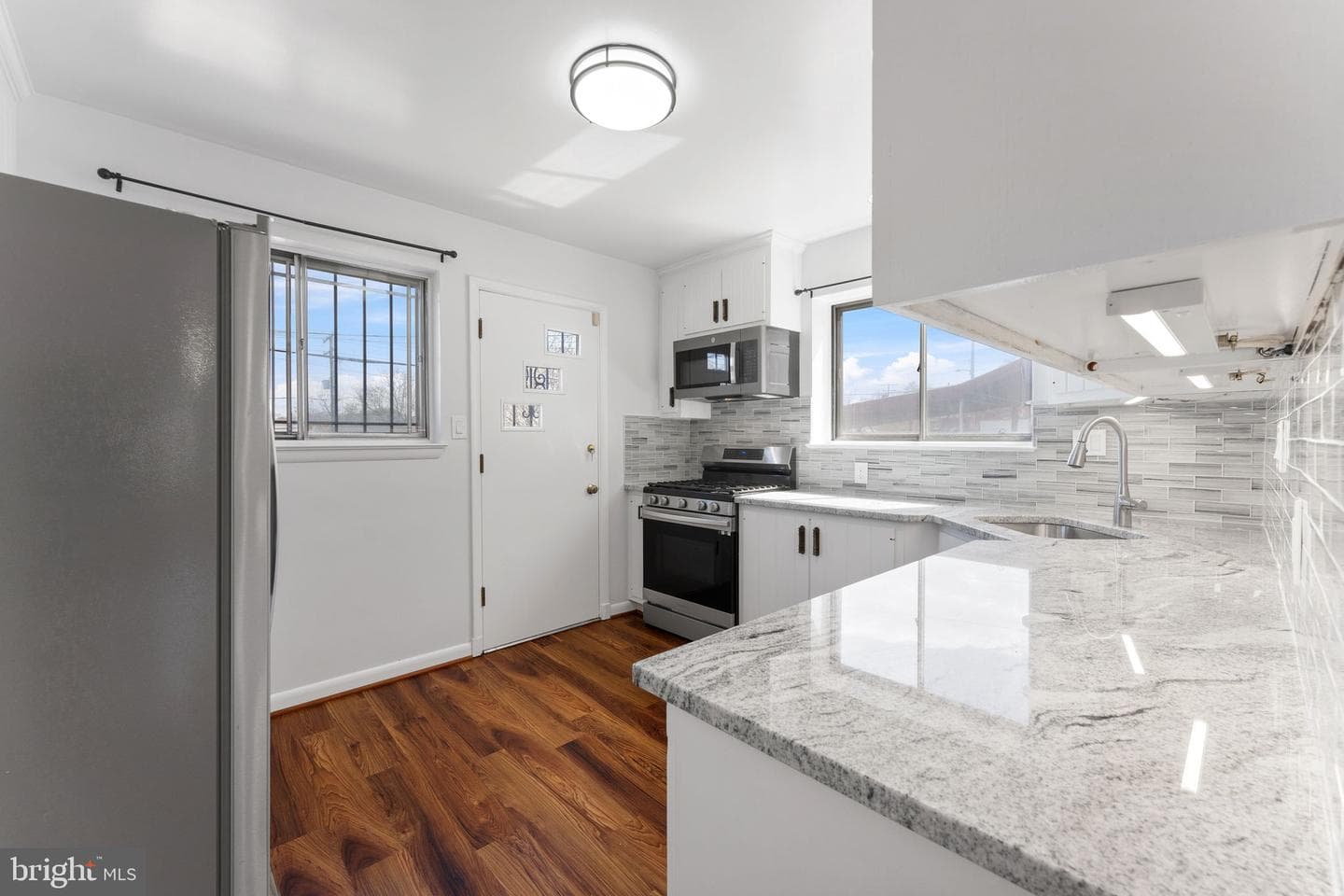 5213 12th Street NE photo 10