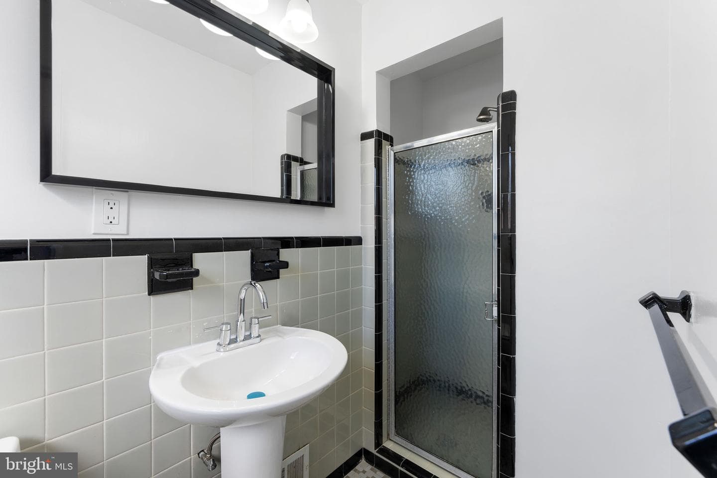 5213 12th Street NE photo 18