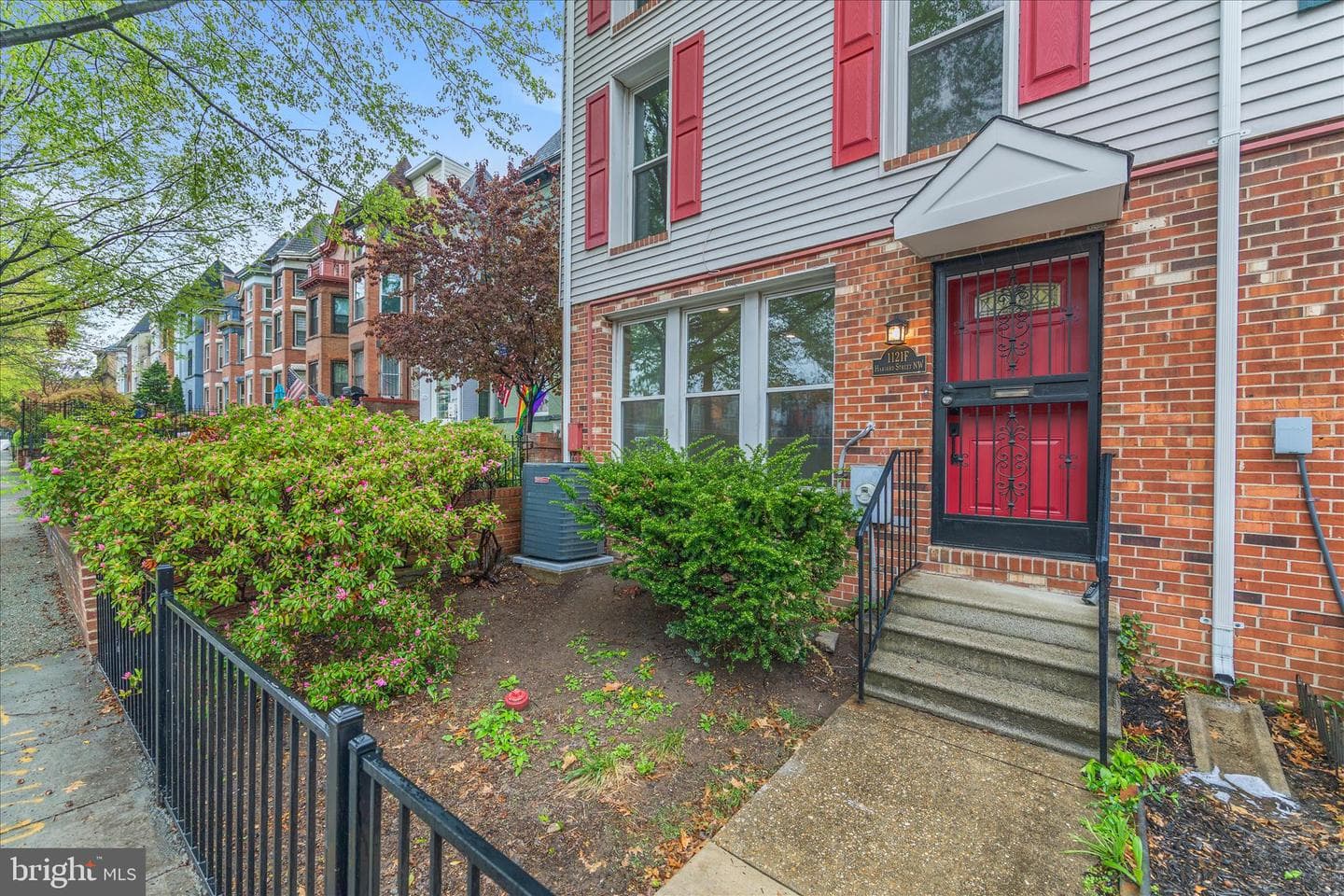1121 Harvard Street NW #f photo 4