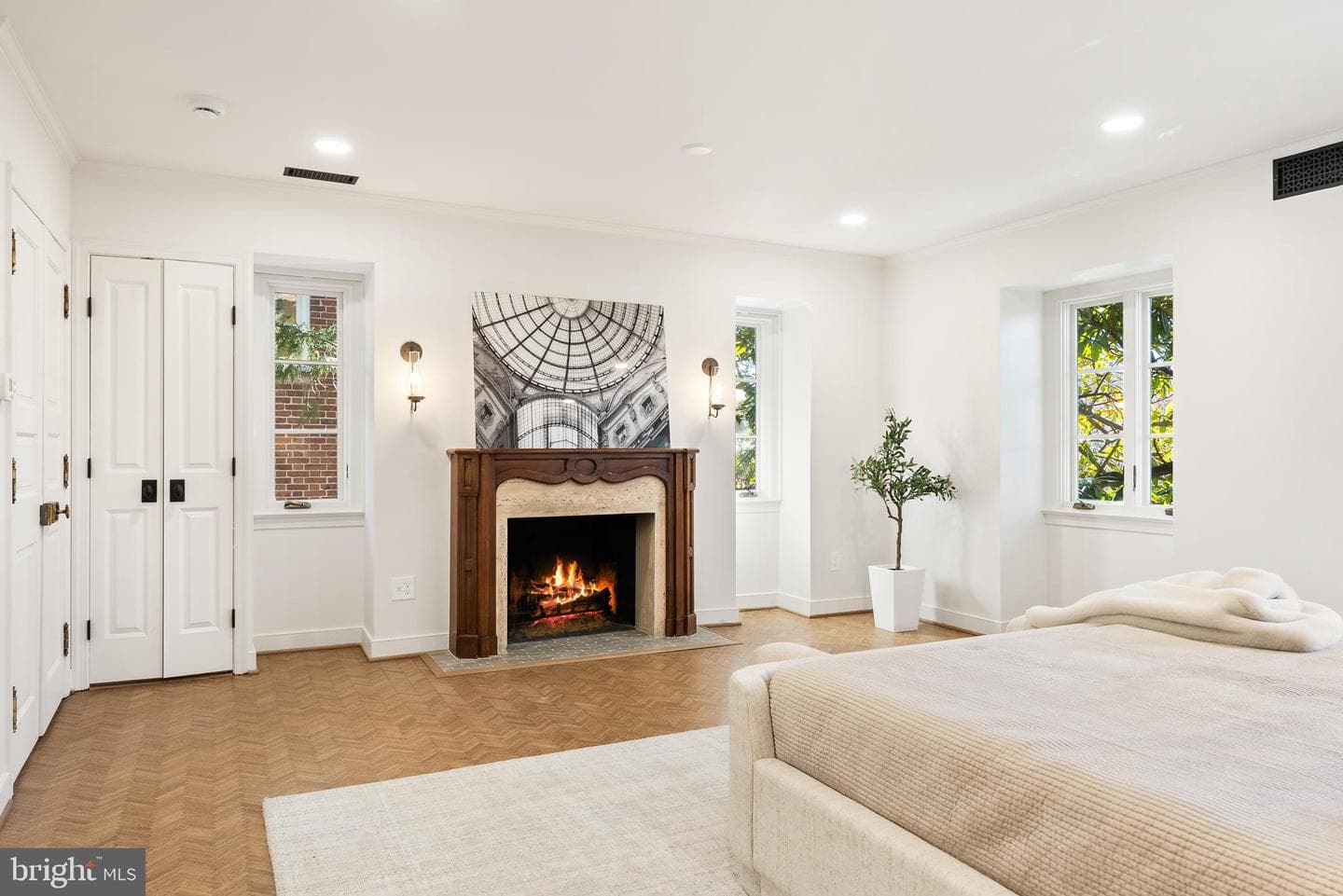 2429 California Street NW photo 5