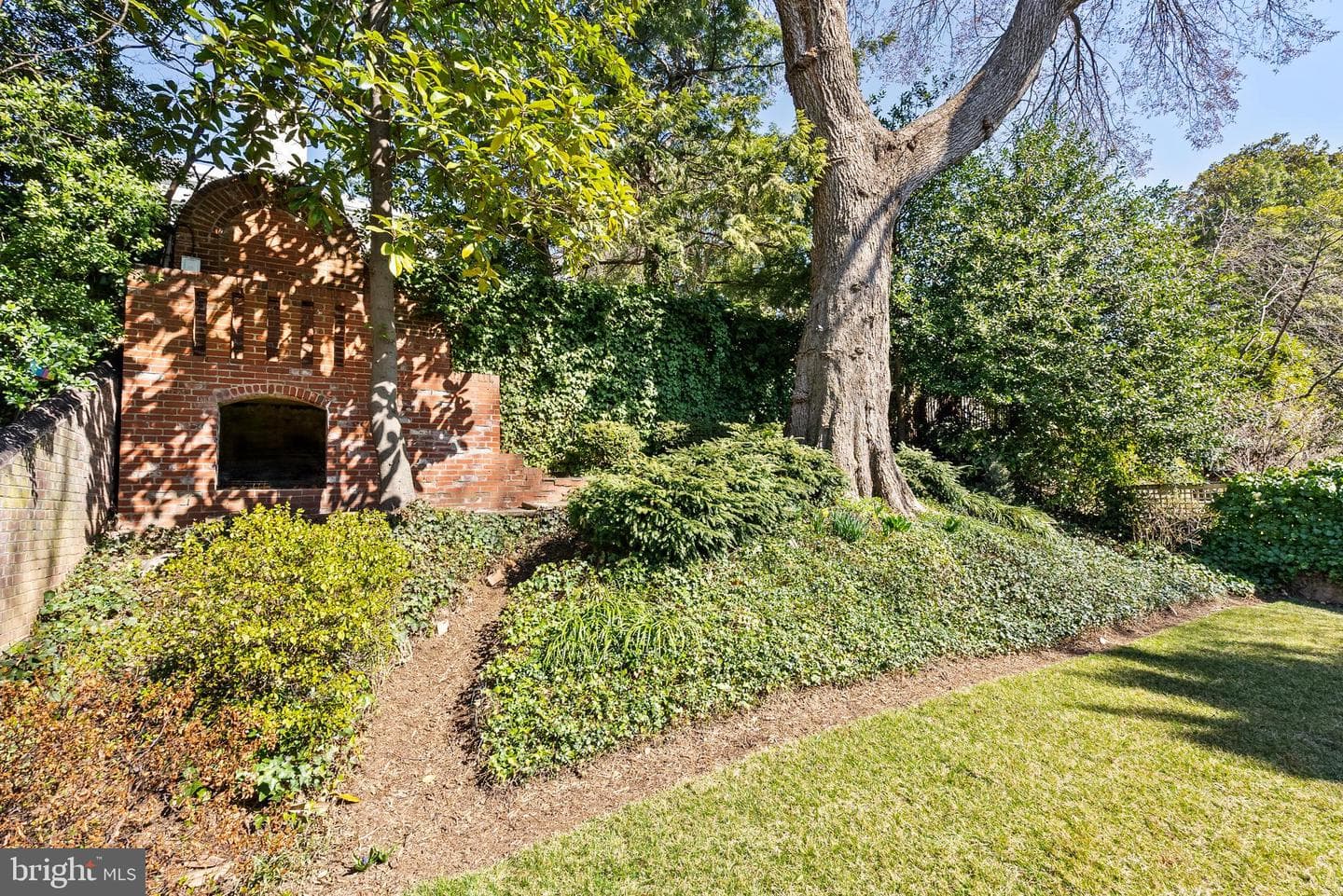 2429 California Street NW photo 50