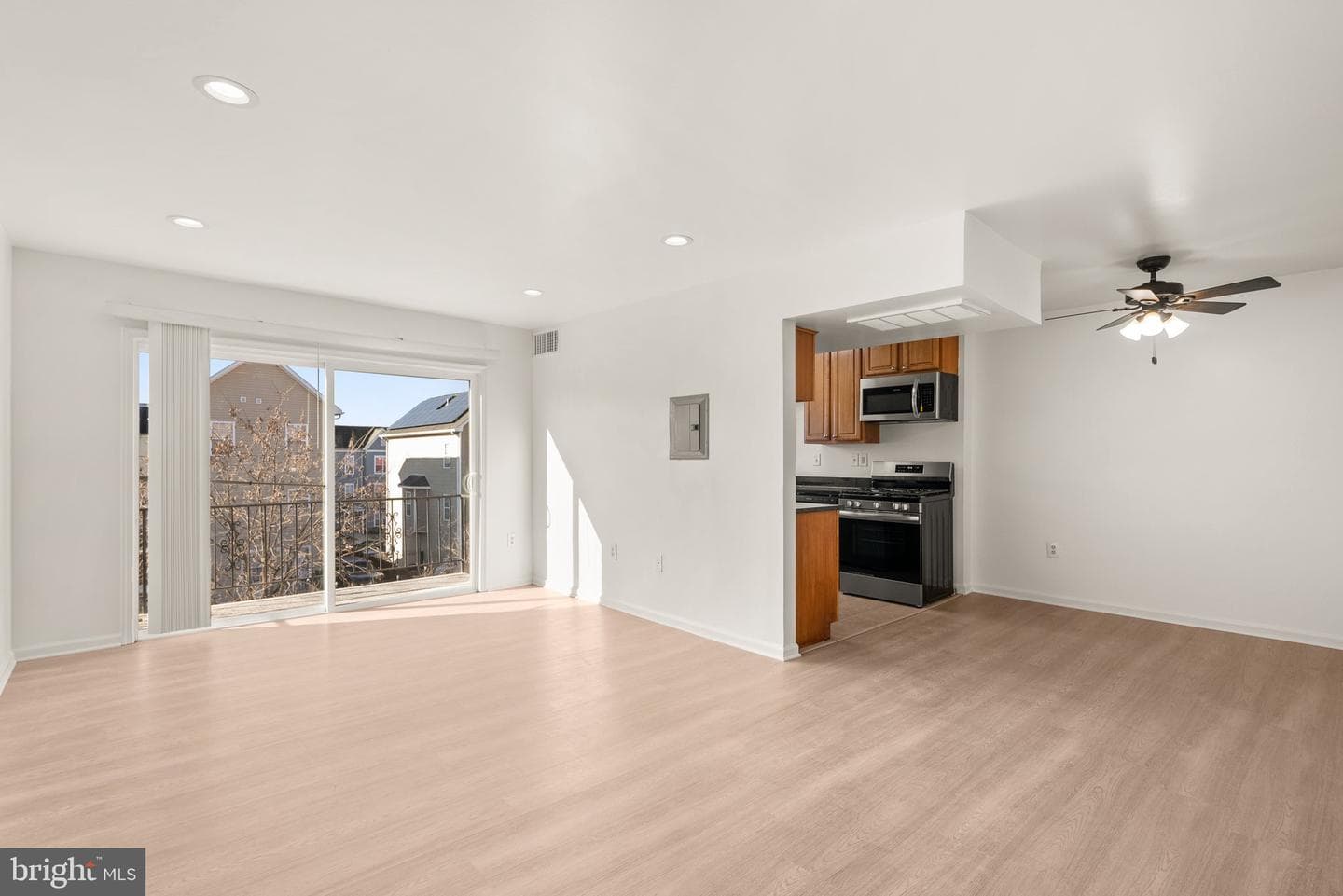 5007 D Street SE #302 photo 8
