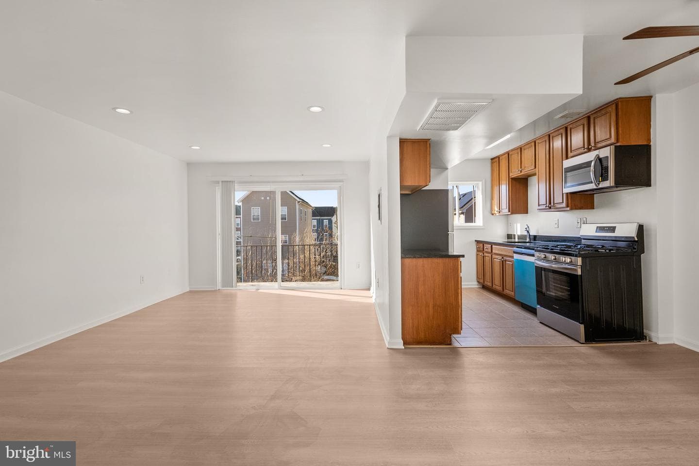 5007 D Street SE #302 photo 9