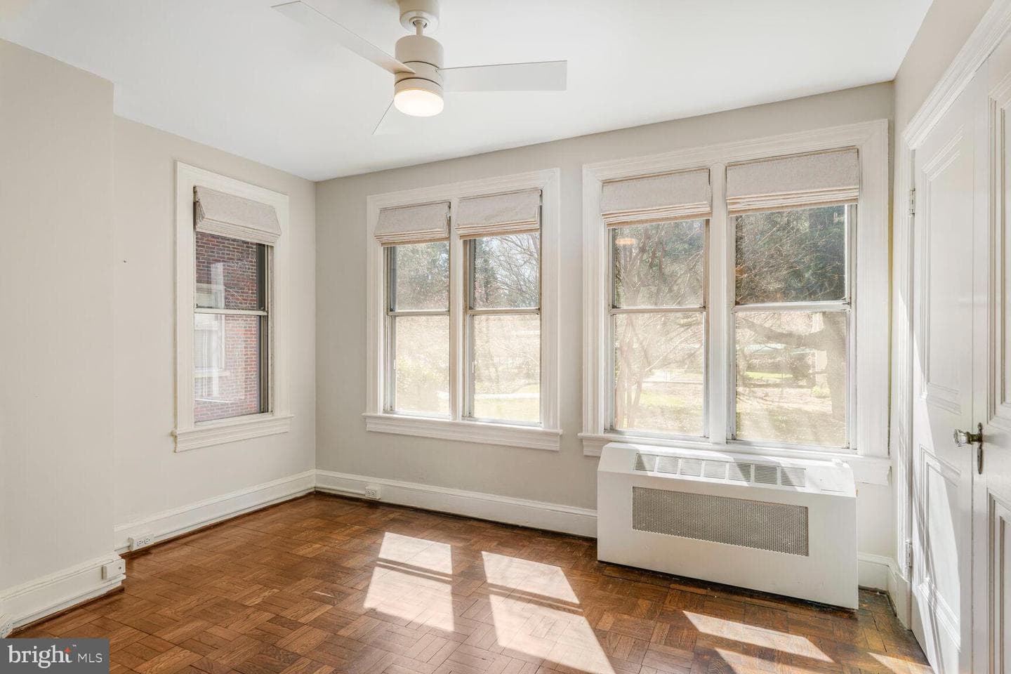 4000 Cathedral Avenue NW #105b photo 9
