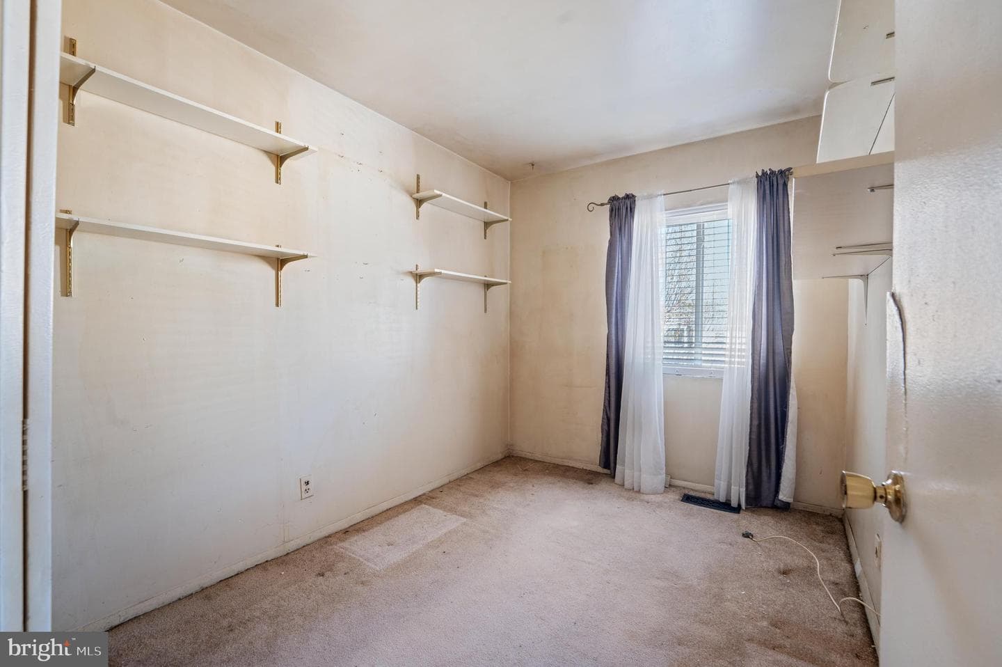 1643 11th Place NE photo 17