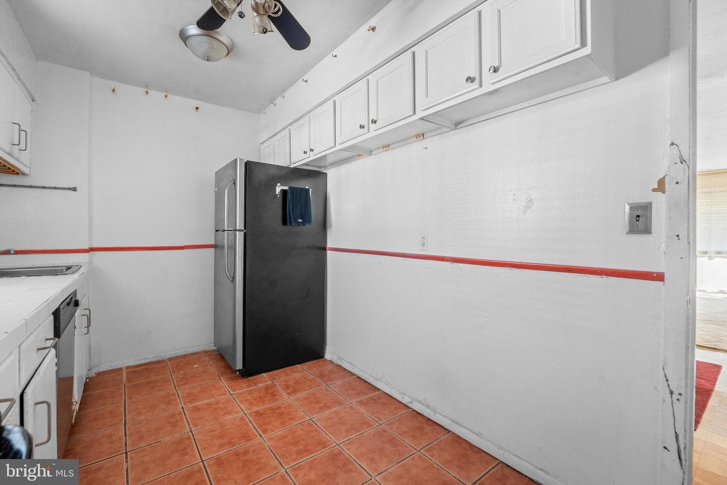 1643 11th Place NE photo 5
