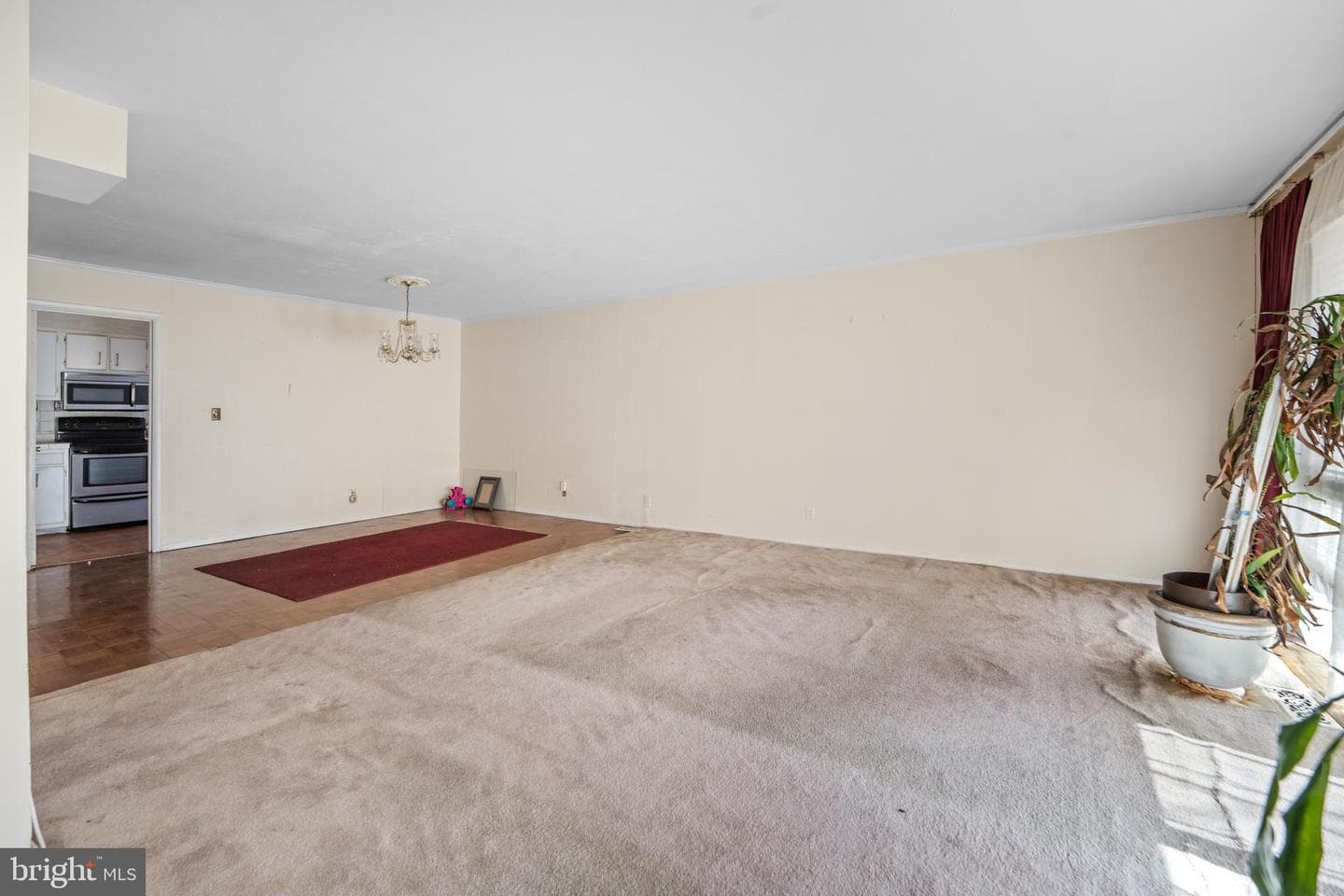 1643 11th Place NE photo 9