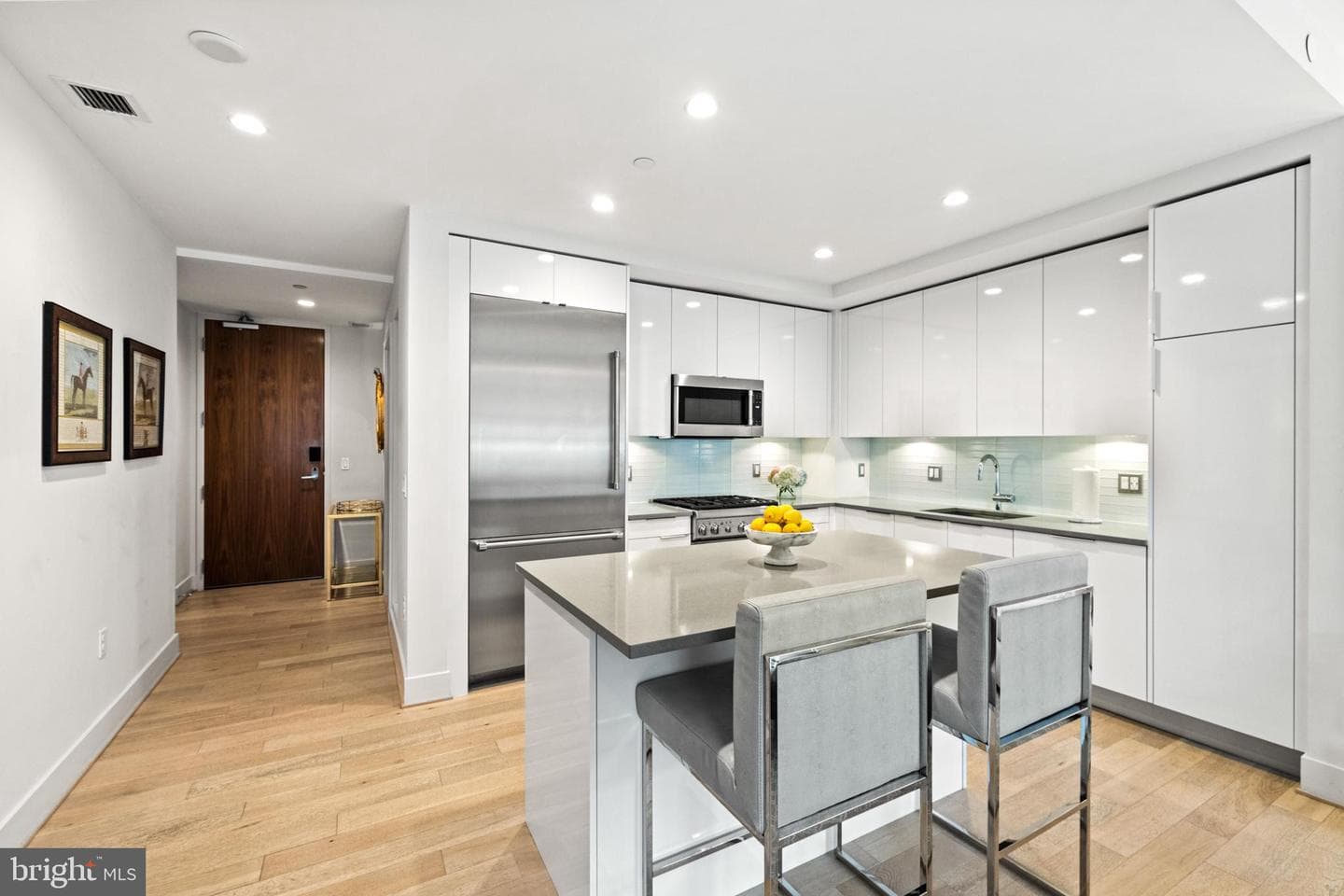 45 Sutton Square SW #1110 photo 11
