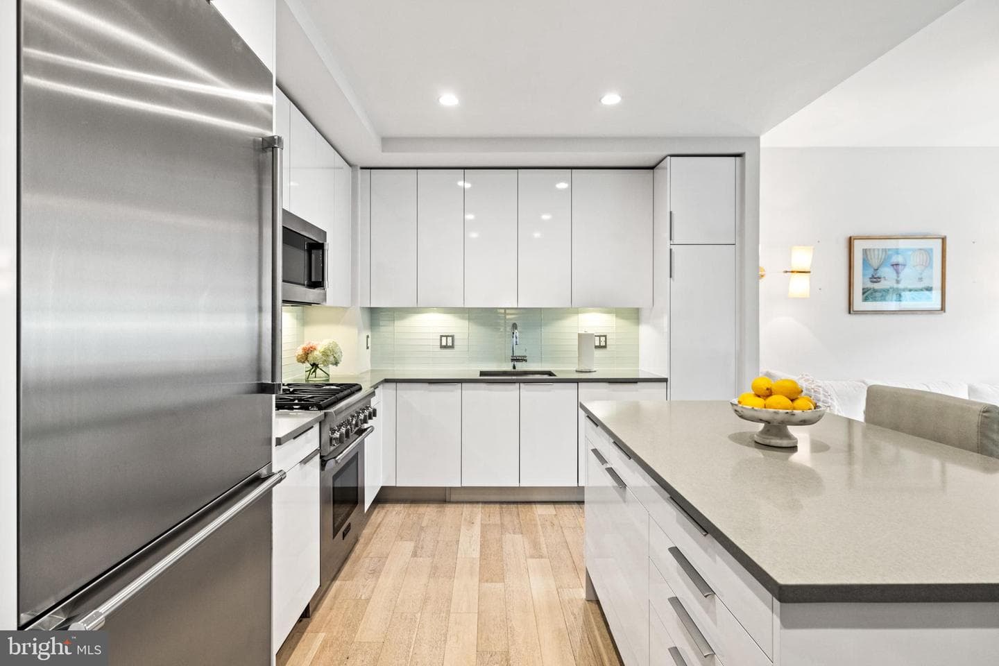 45 Sutton Square SW #1110 photo 7