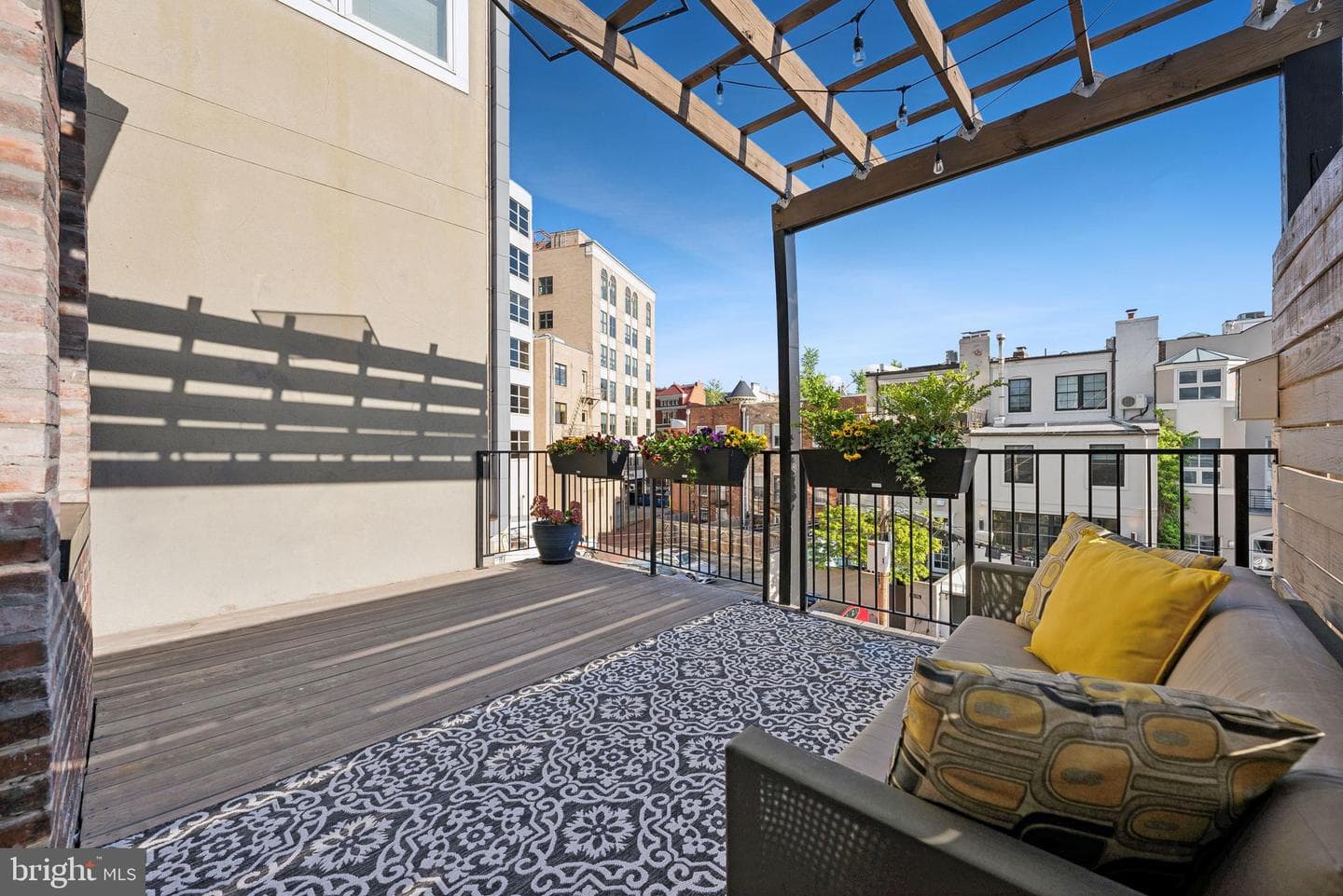 2008 R Street NW photo 24