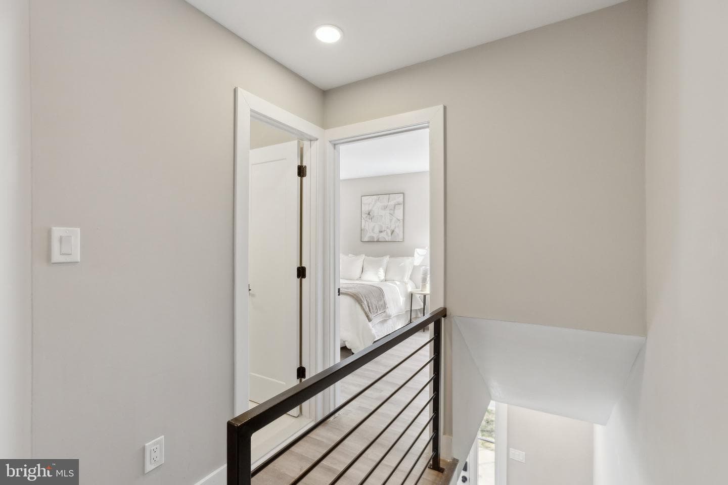 616 Buchanan Street NE photo 15