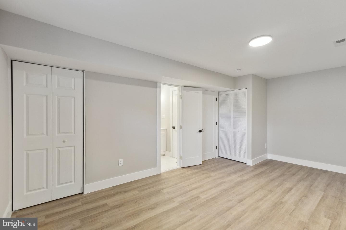 616 Buchanan Street NE photo 21