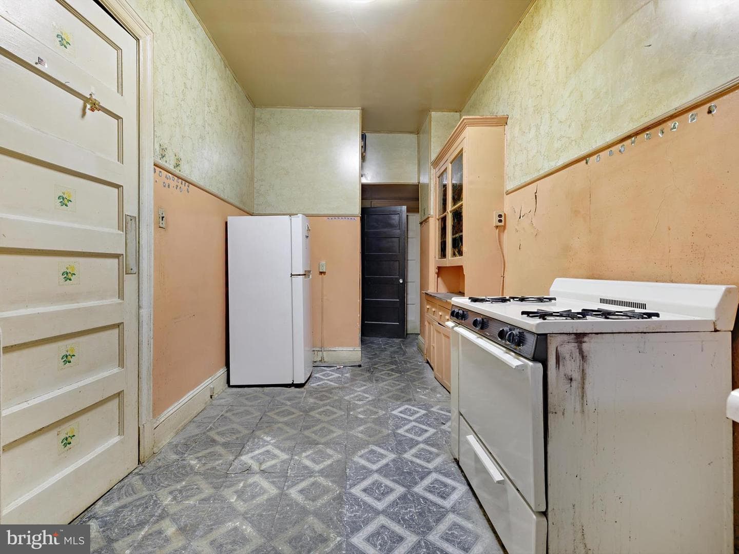 1474 Harvard Street NW photo 13