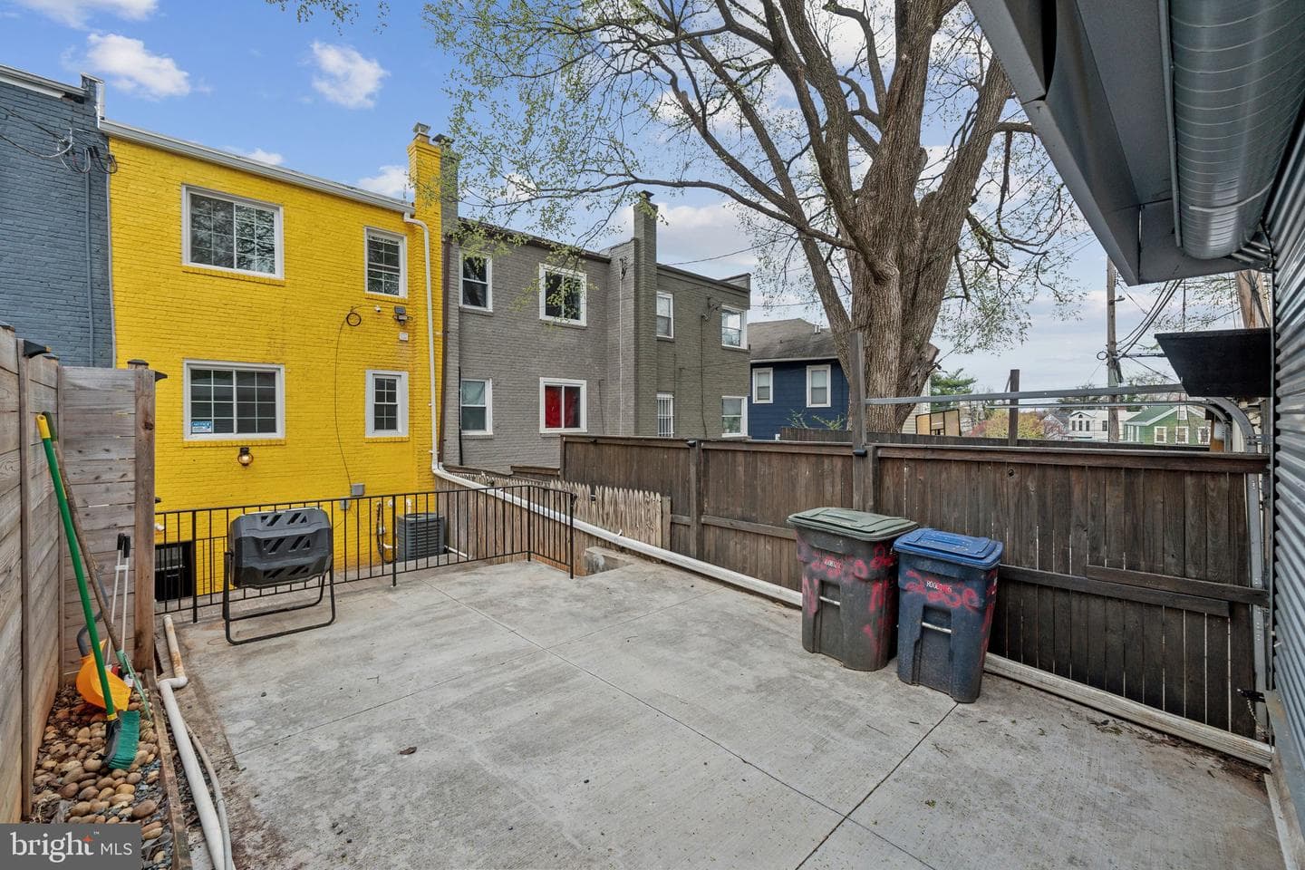 2250 Mount View Place SE photo 22