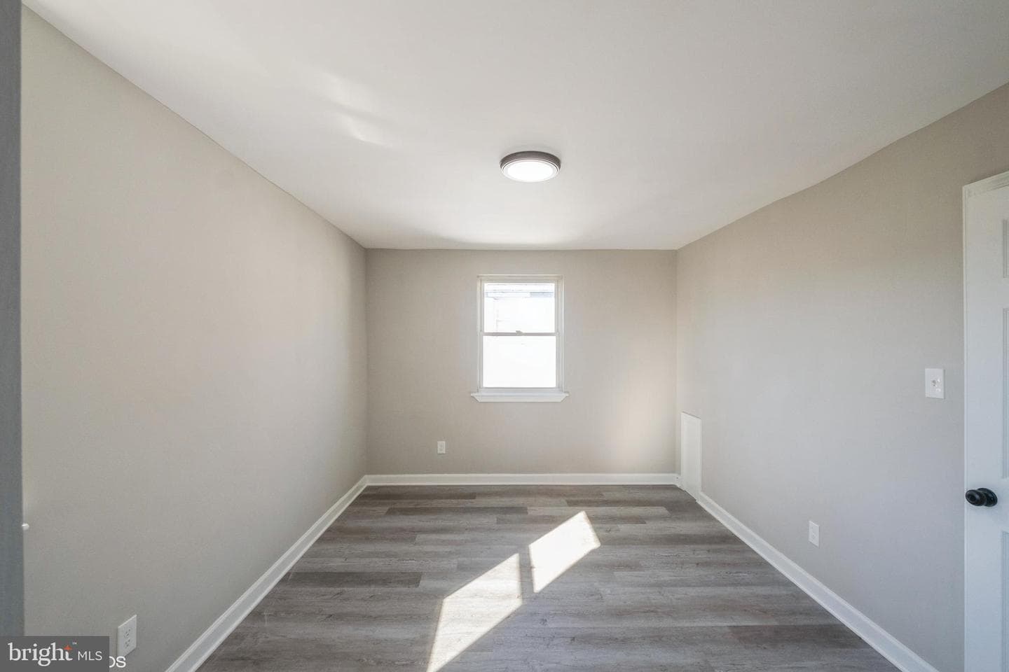 742 Brandywine Street SE #302 photo 16